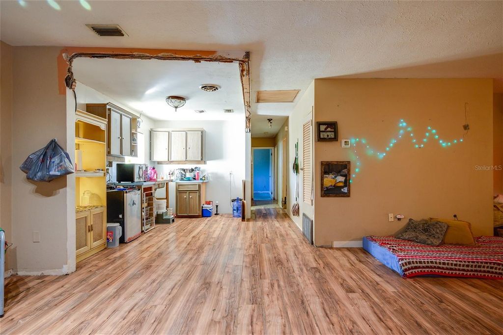 Photo of 2405 21st Avenue W, Bradenton, FL 34205 (MLS # C7523480)