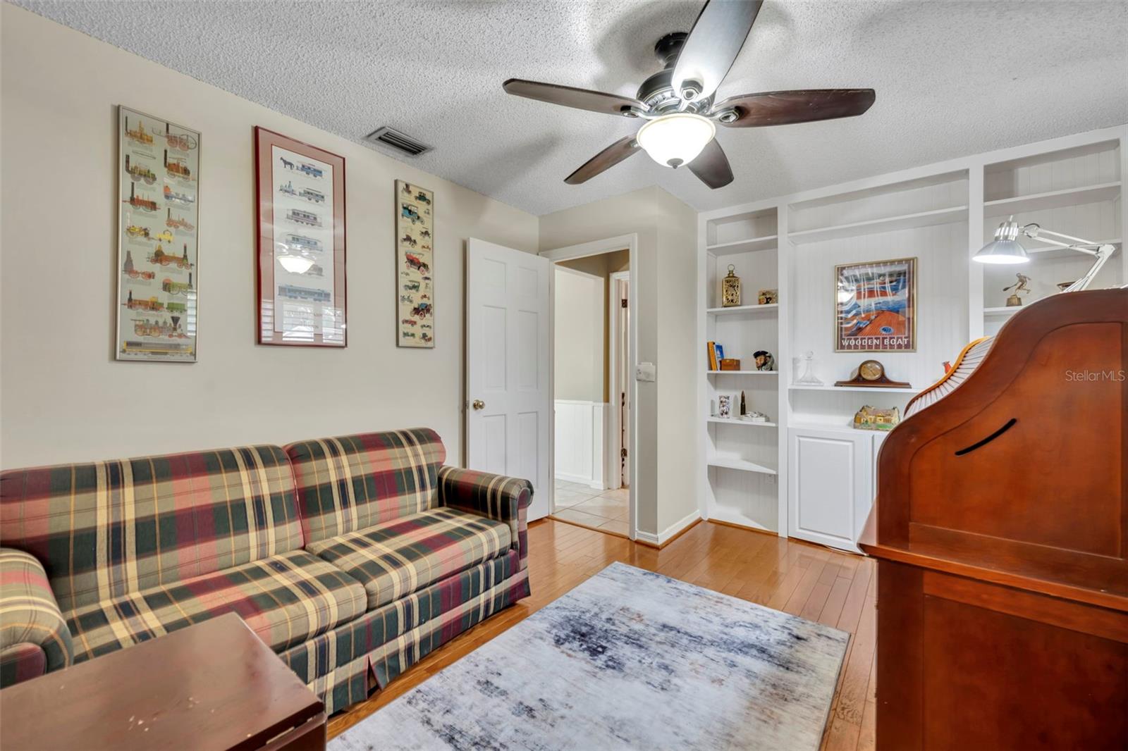 MINNEHAHA SHORES - Residential