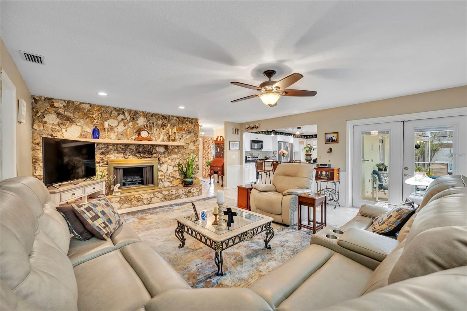 MINNEHAHA SHORES - Residential