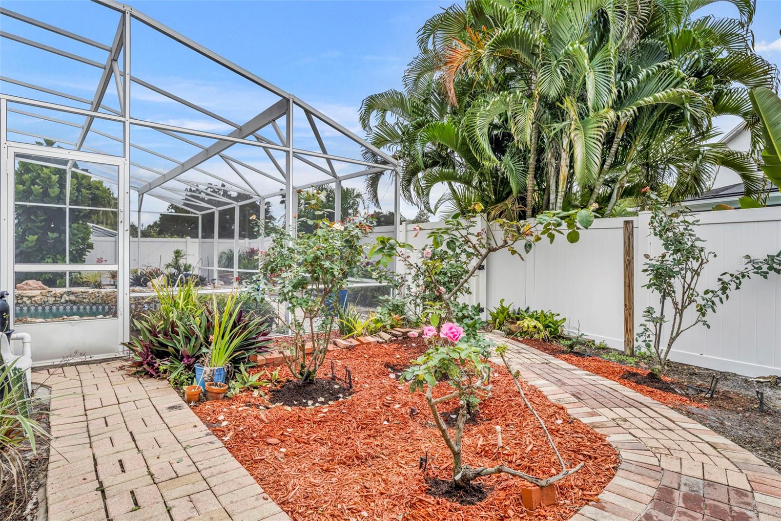 MINNEHAHA SHORES - Residential