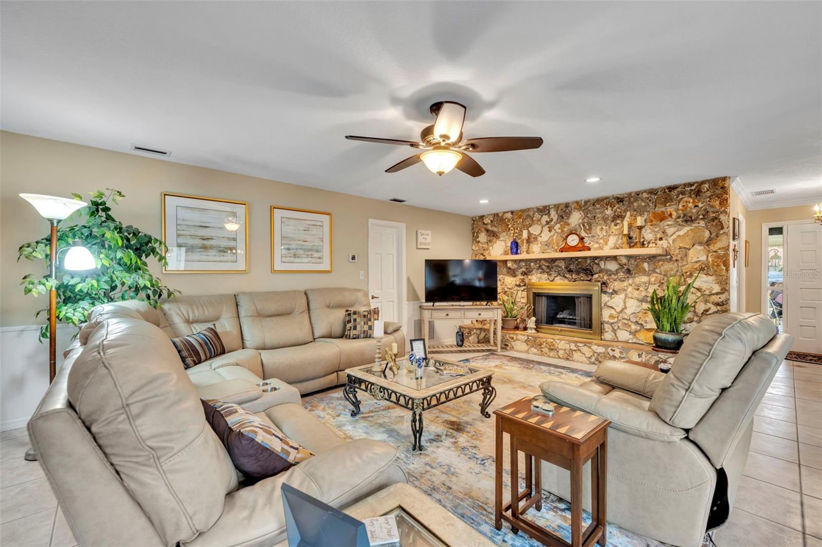 MINNEHAHA SHORES - Residential