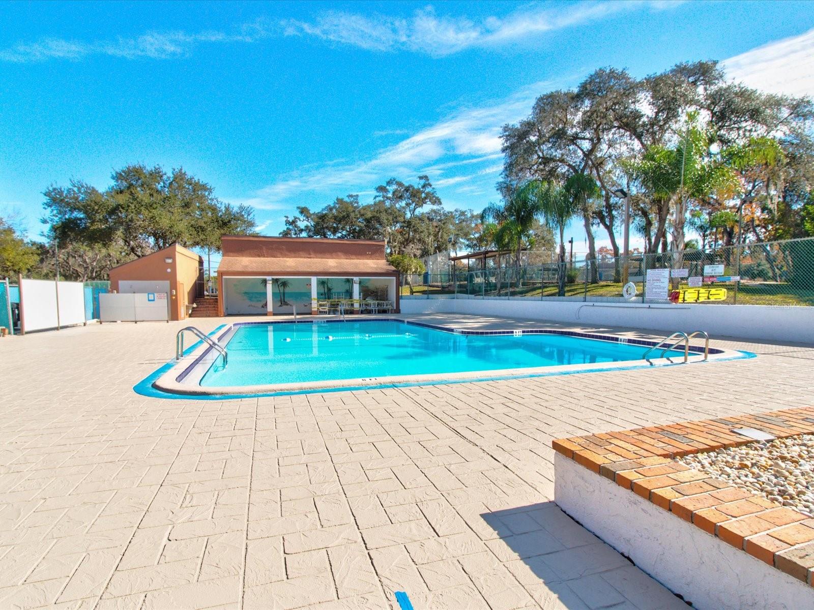 BEACON WOODS GREENSIDE VILLAGE - Residential