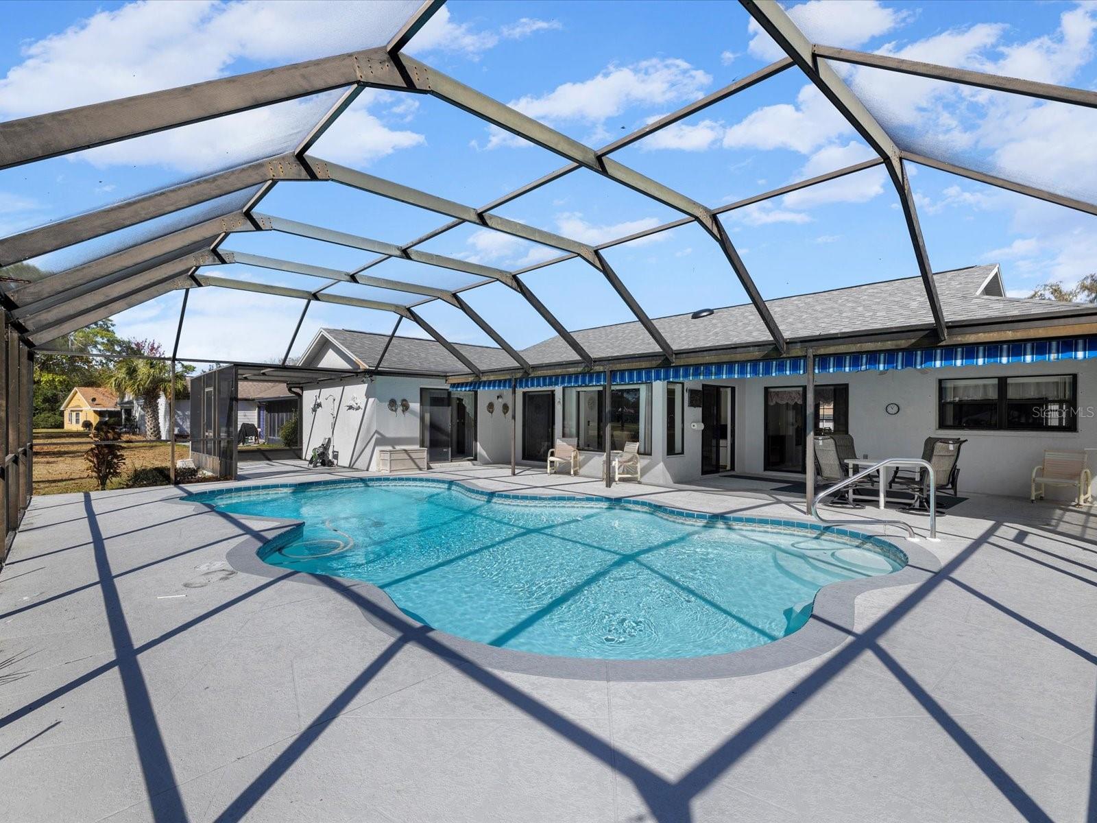 BEACON WOODS GREENSIDE VILLAGE - Residential