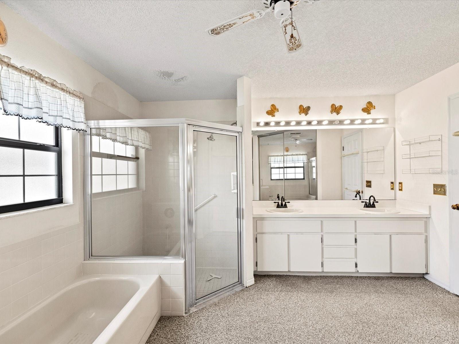 BEACON WOODS GREENSIDE VILLAGE - Residential