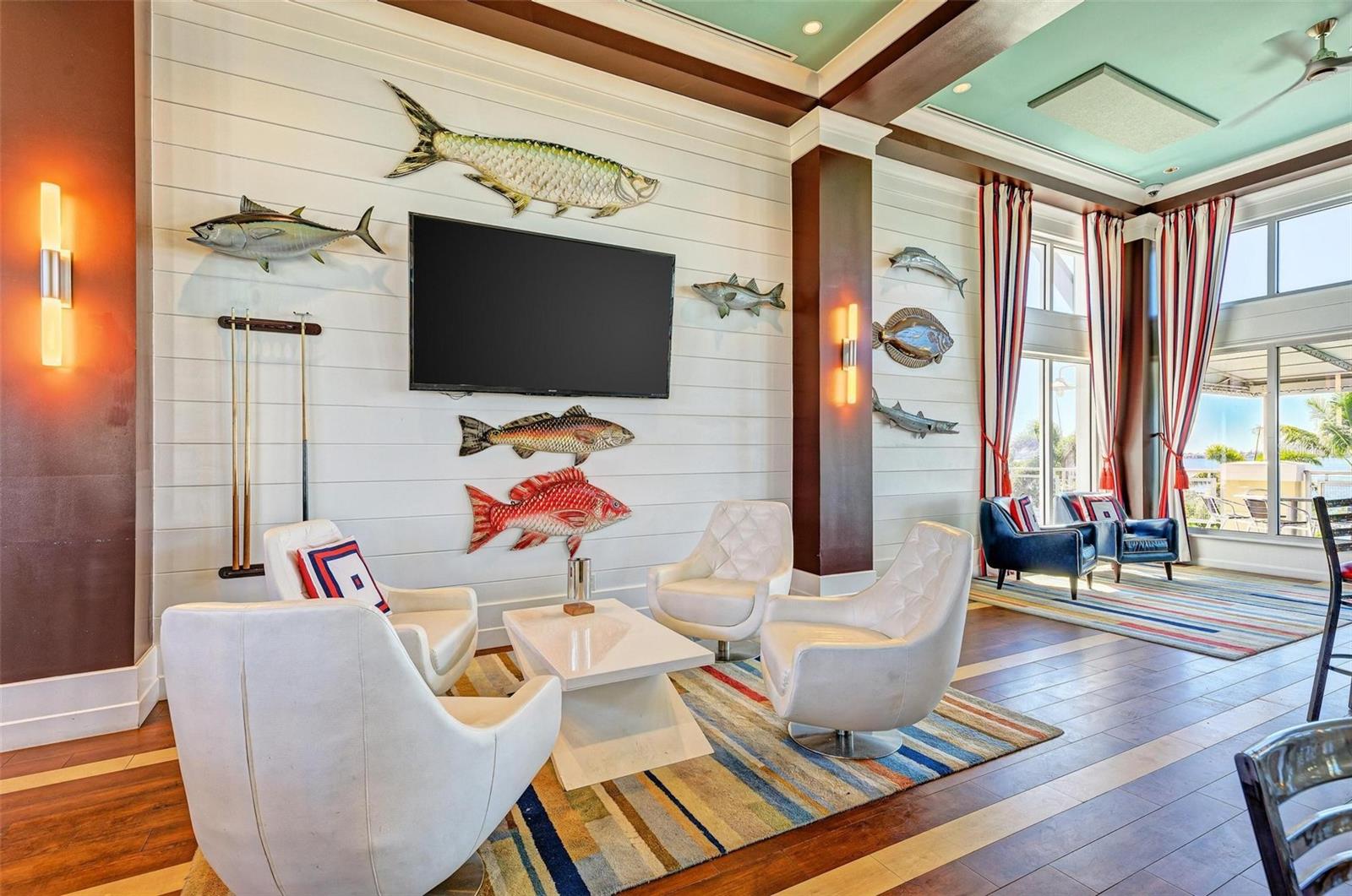 EDGEWATER WALK ON HARBOUR ISLE 1-4 - Residential