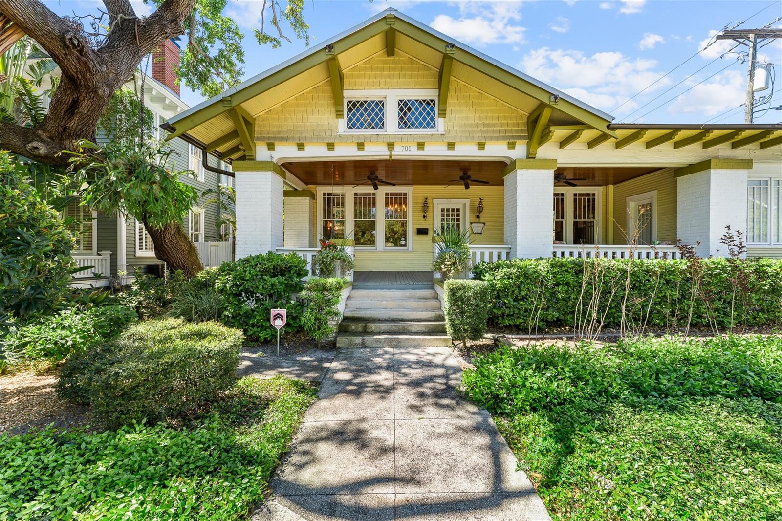 701 S BOULEVARD