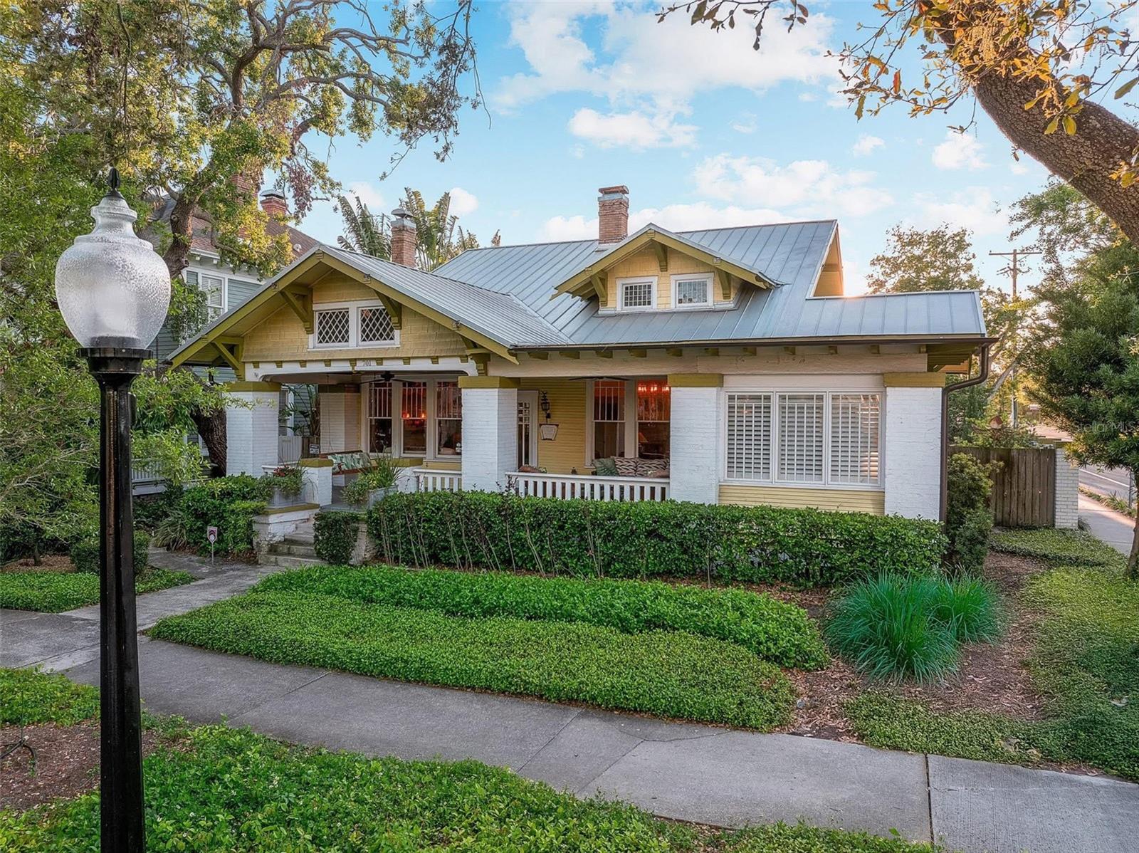 701 S BOULEVARD