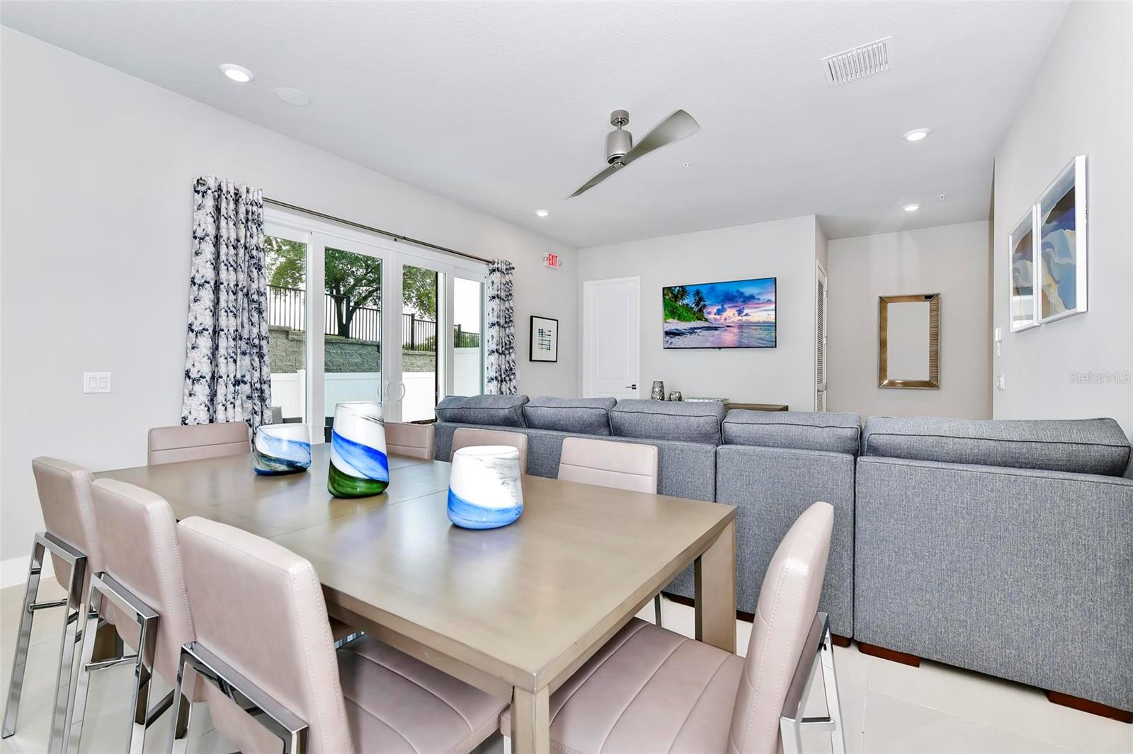 SPECTRUM AT REUNION CONDO PH 5A & 5B - Residential