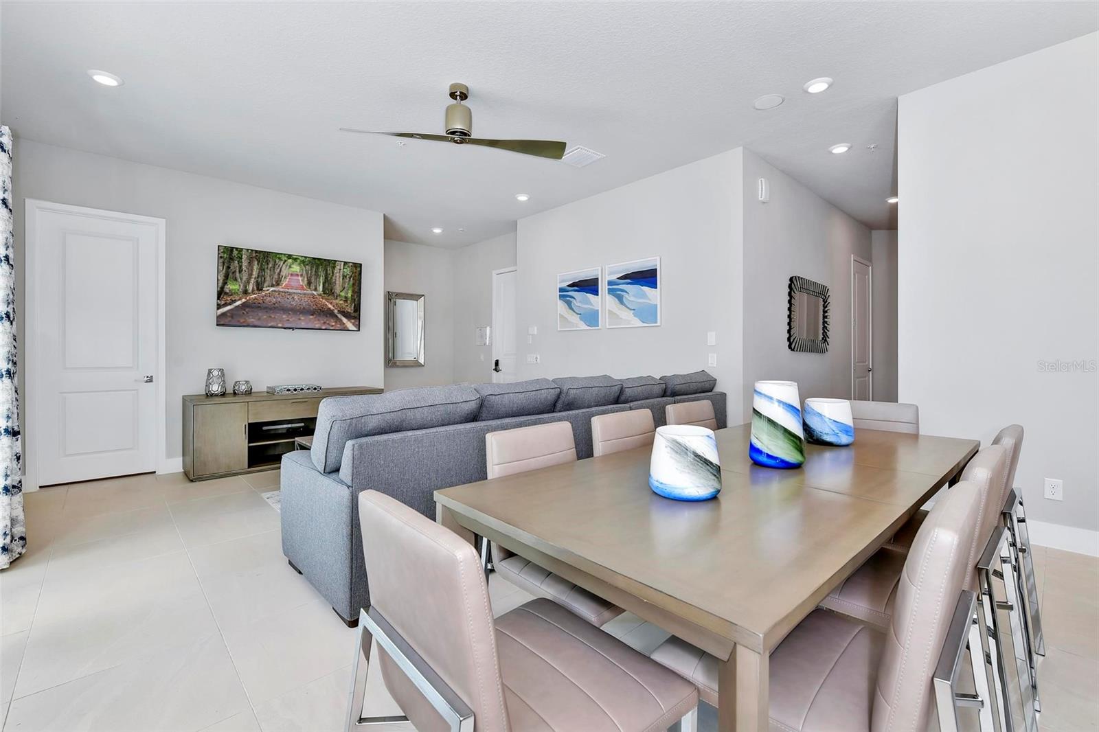 SPECTRUM AT REUNION CONDO PH 5A & 5B - Residential