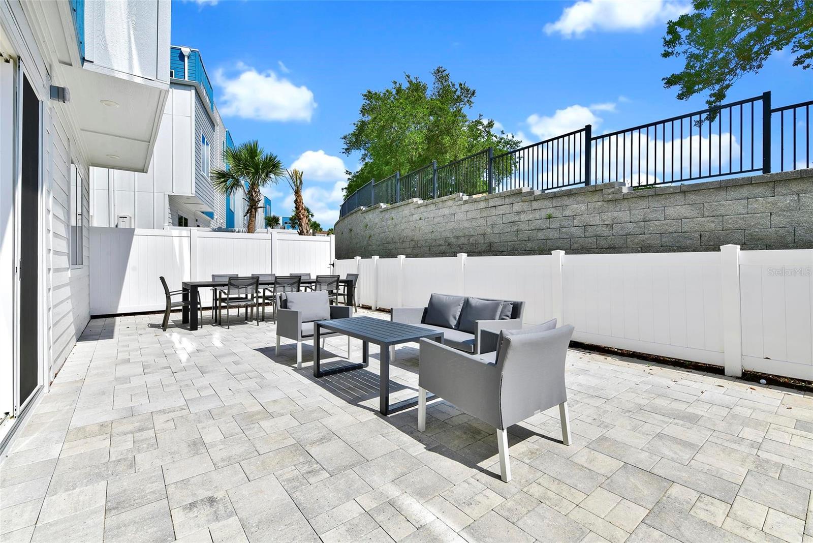 SPECTRUM AT REUNION CONDO PH 5A & 5B - Residential