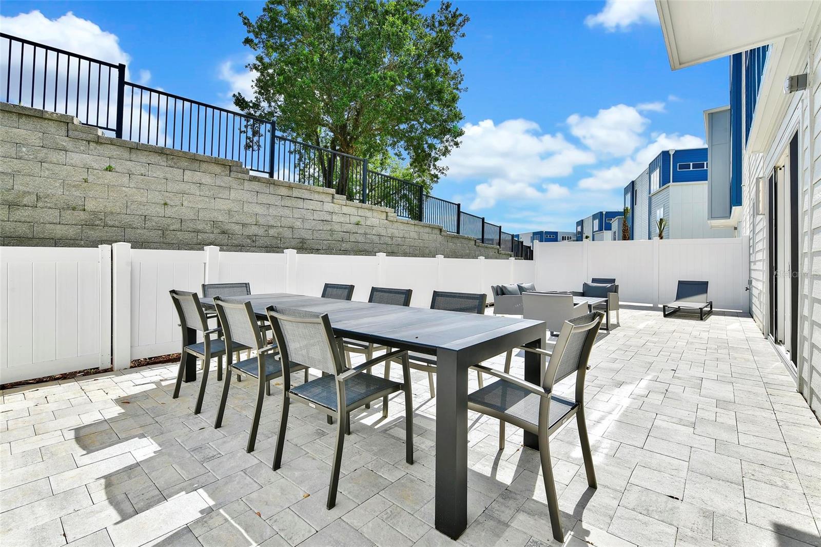 SPECTRUM AT REUNION CONDO PH 5A & 5B - Residential