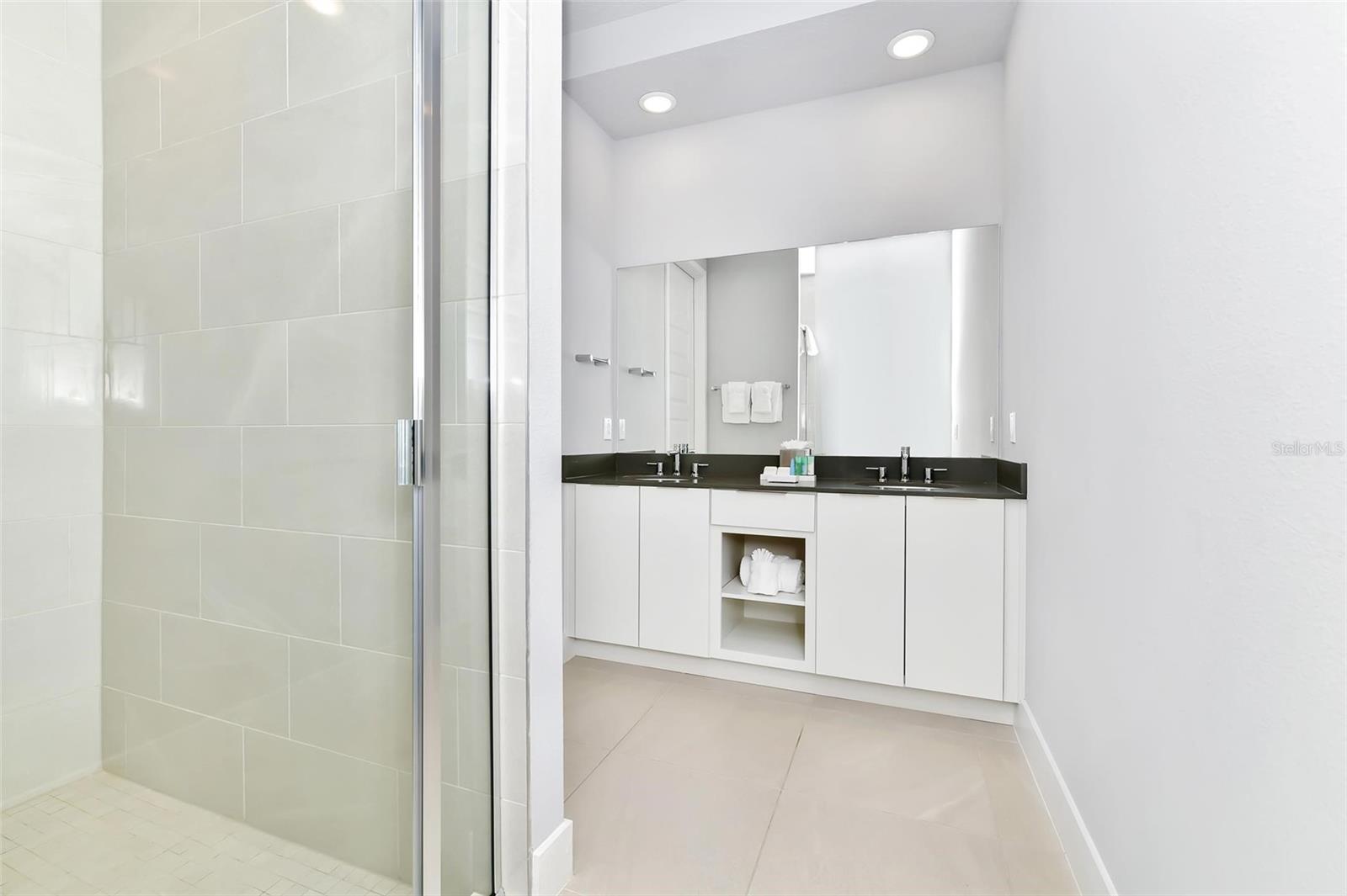 SPECTRUM AT REUNION CONDO PH 5A & 5B - Residential