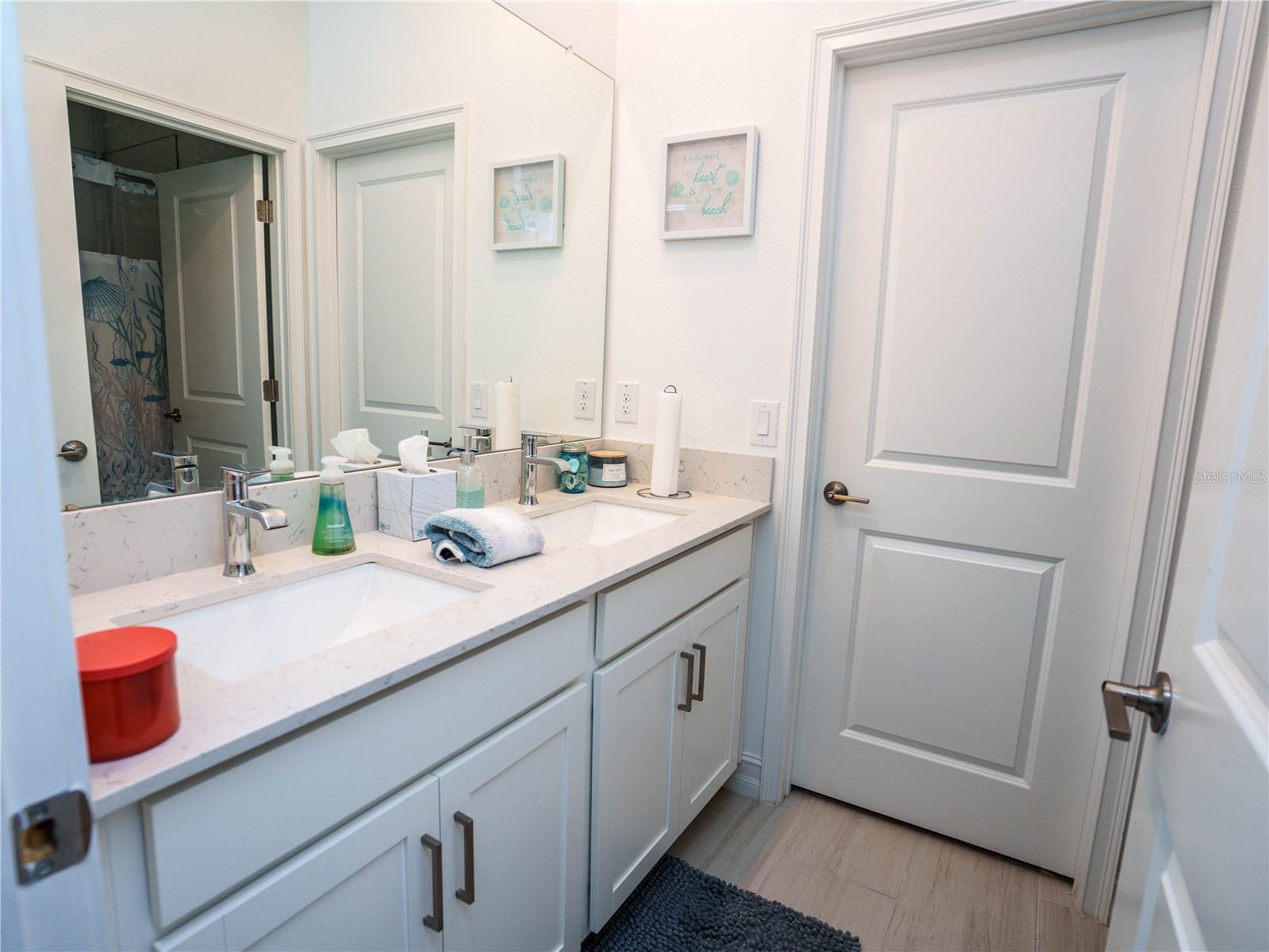 MITCHELL 54 WEST PH 1 RESIDENT - Residential