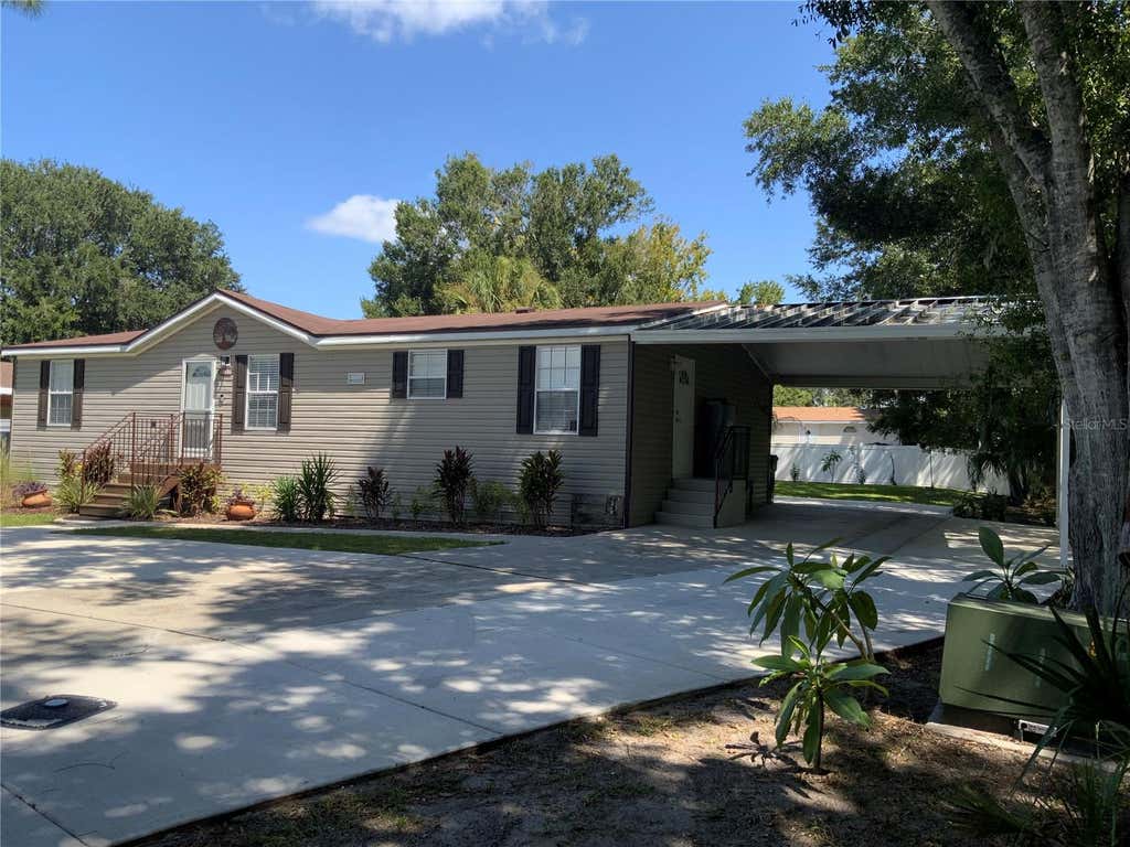 Photo of 10406 Brussels Drive, Riverview, FL 33578 (MLS # TB8539548)