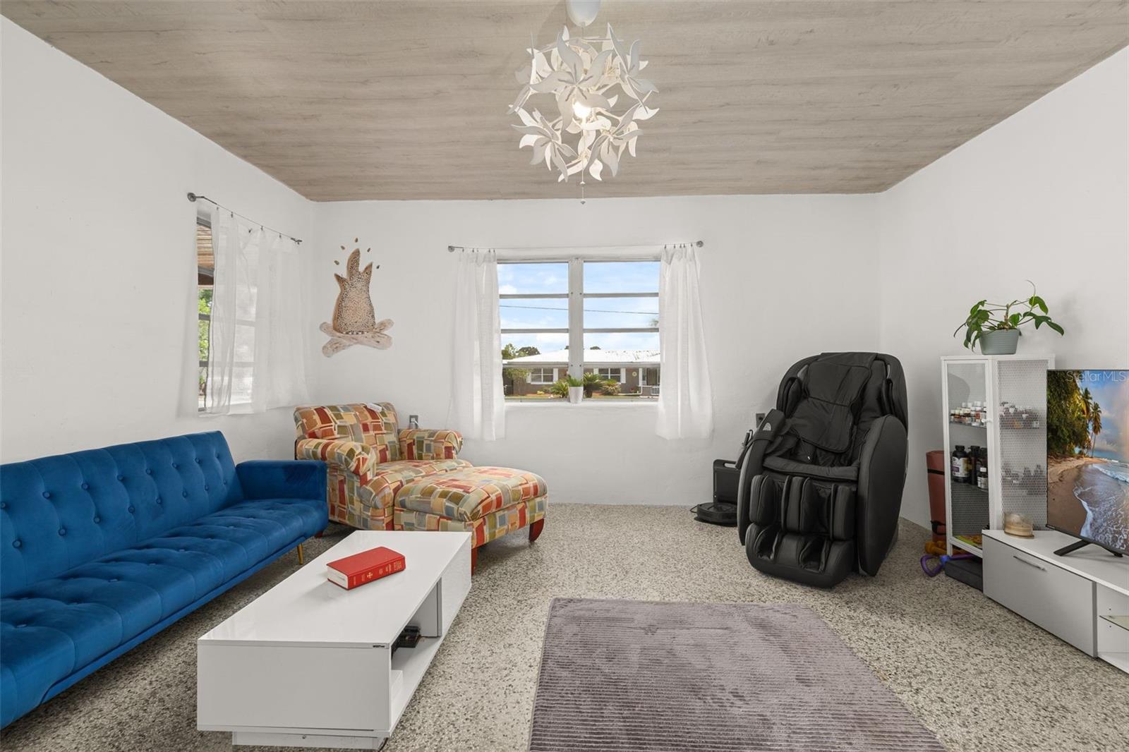 LAKE MARIE ESTATES - Residential
