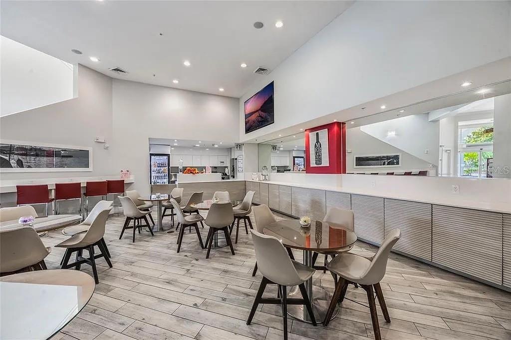 POINT ORLANDO RESORT CONDO PH 1 - Residential