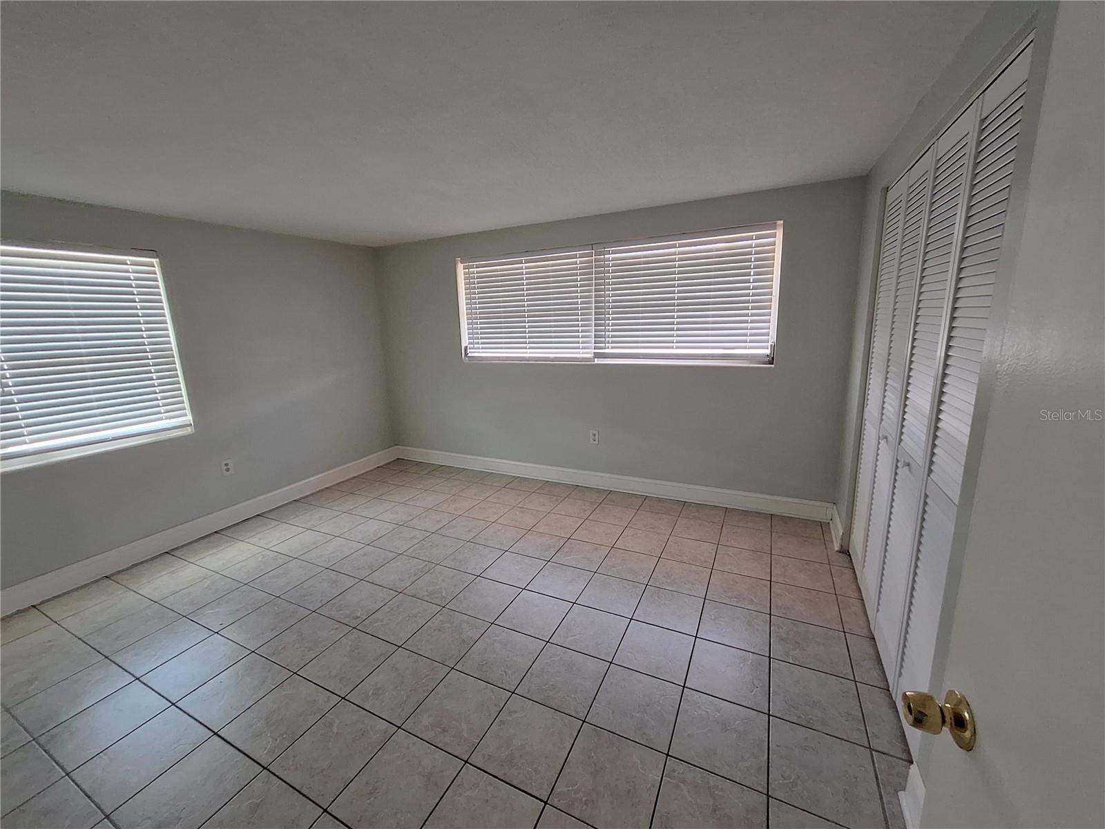 JASMINE LAKES - Residential Lease