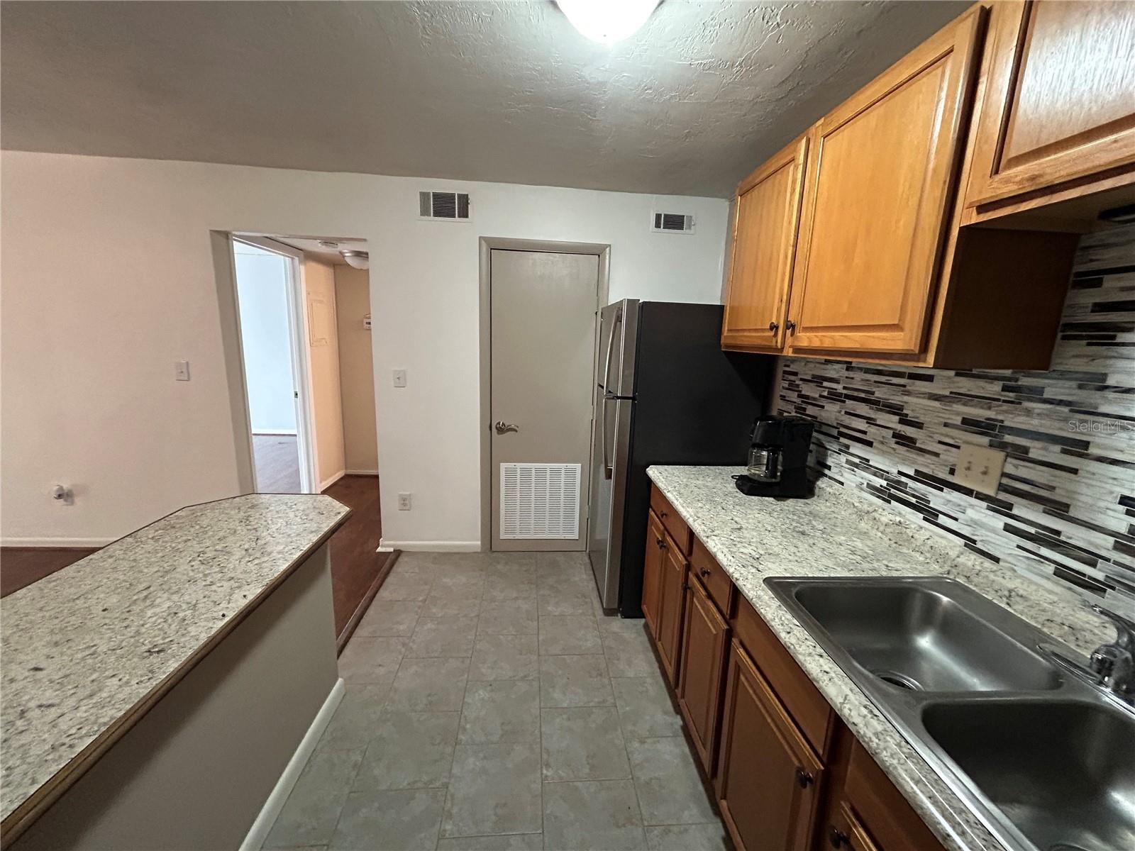 1015 SW 9TH STREET B-2