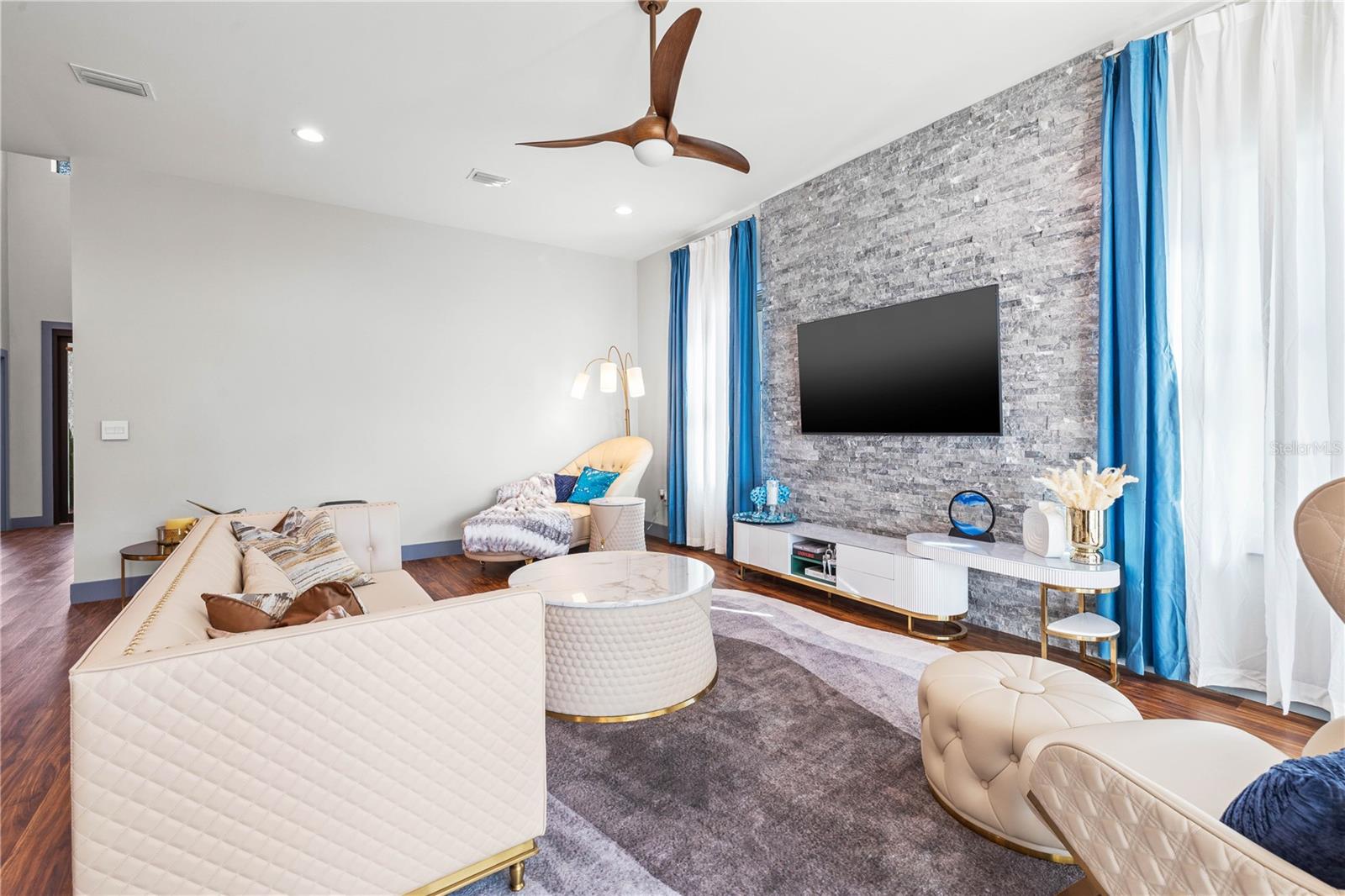 PASADENA ESTATES SEC C - Residential