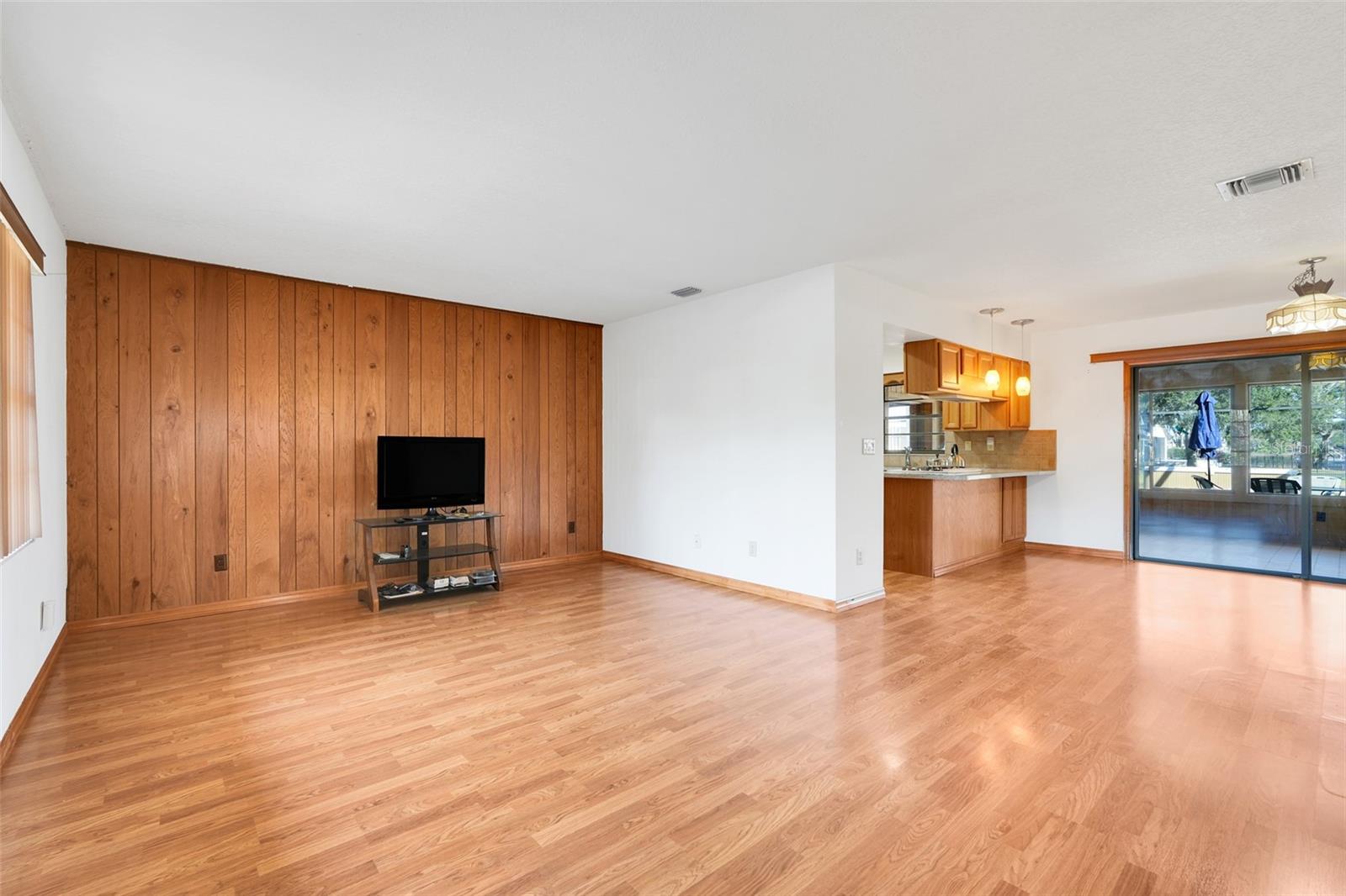 CLERMONT WINONA SHORES - Residential