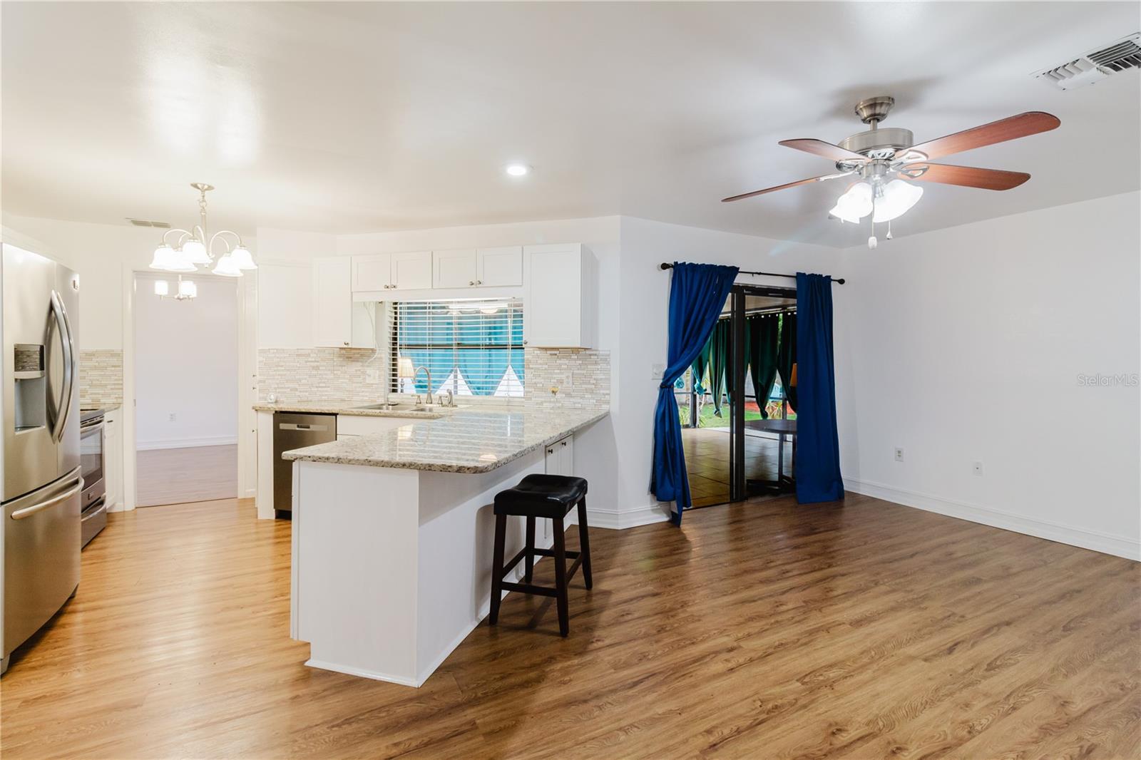 FALCON RIDGE - Residential