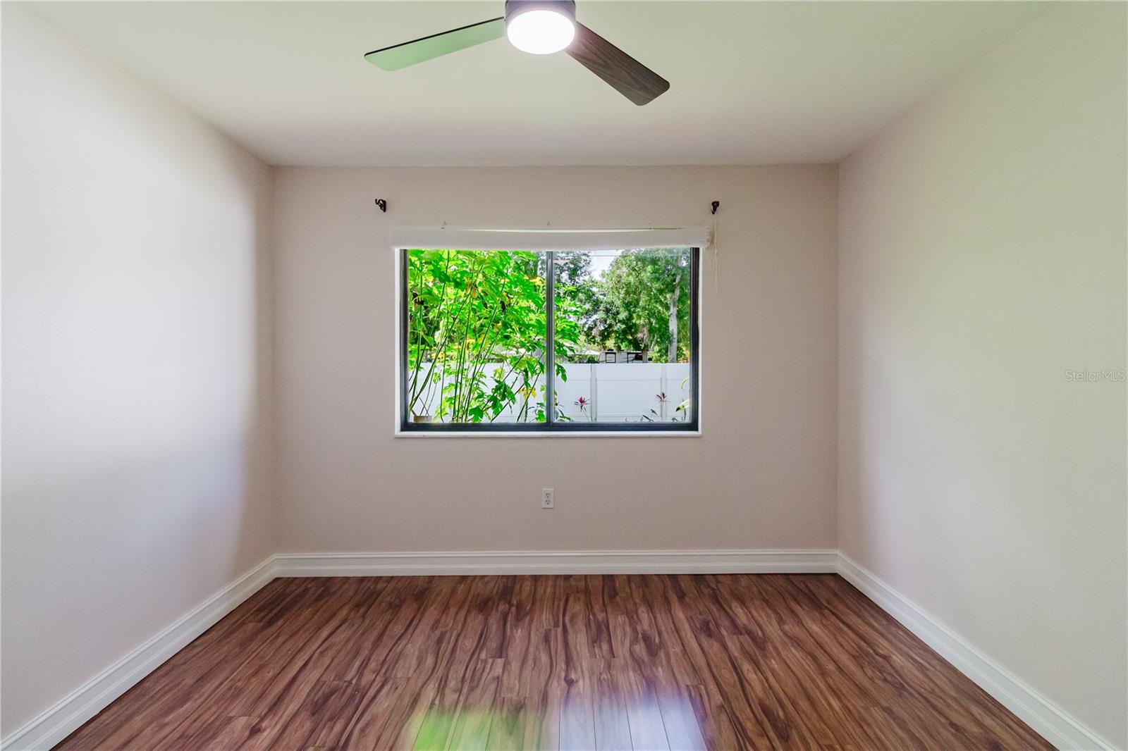 FALCON RIDGE - Residential