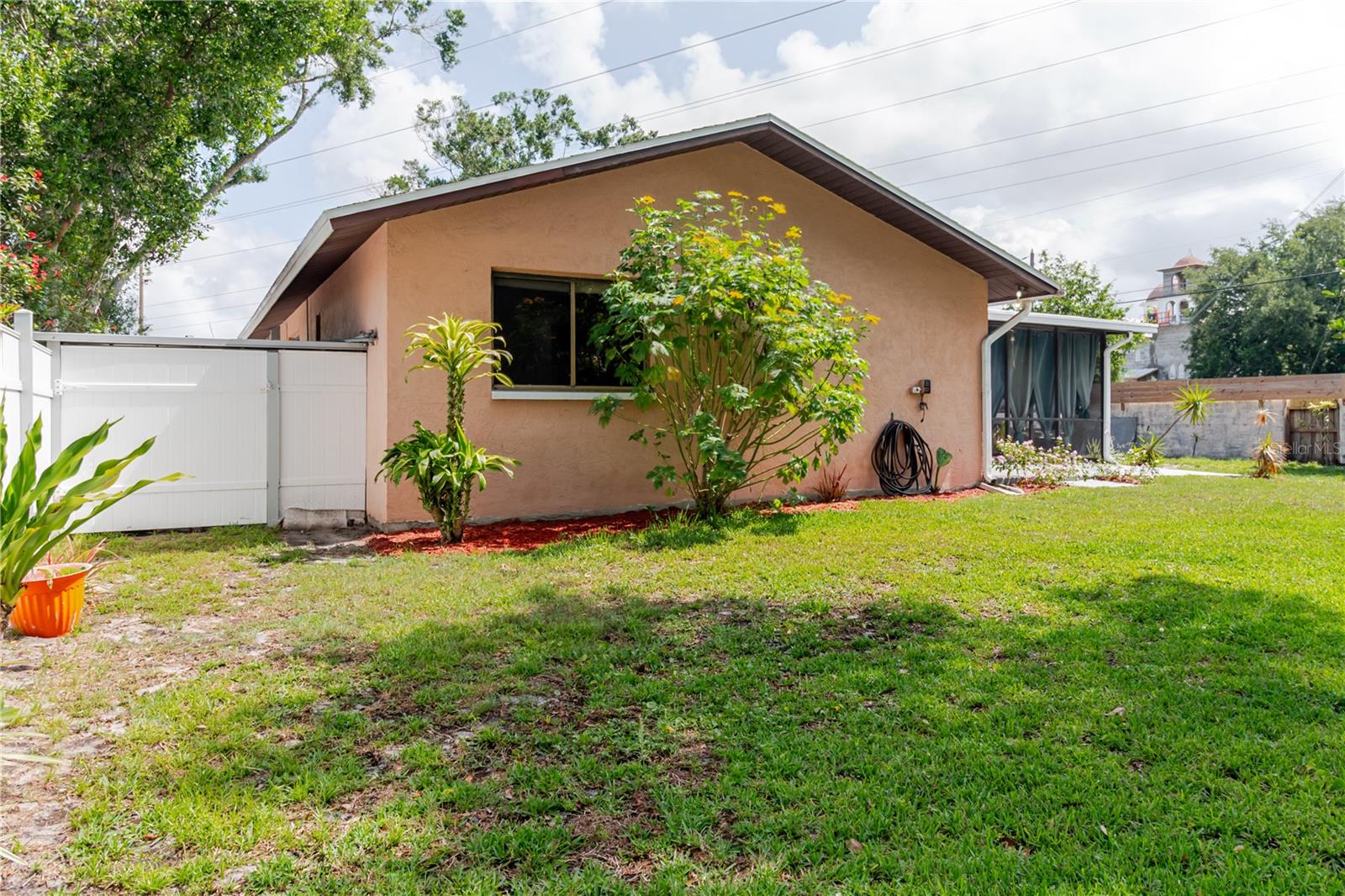 FALCON RIDGE - Residential