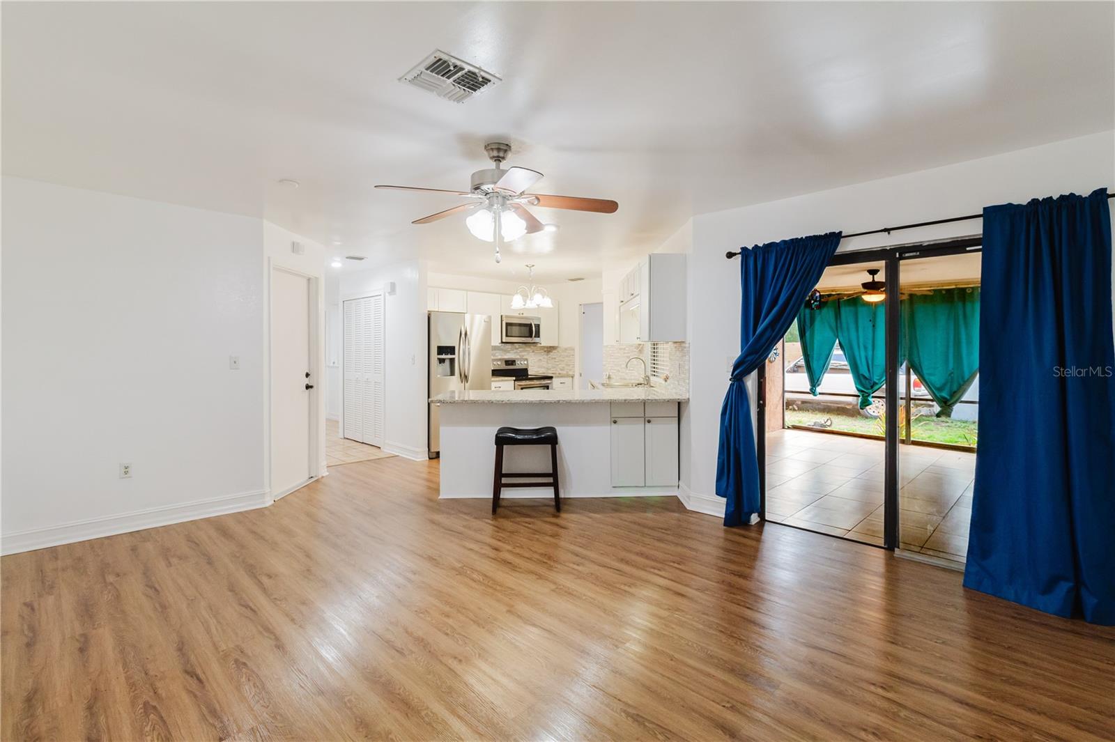 FALCON RIDGE - Residential