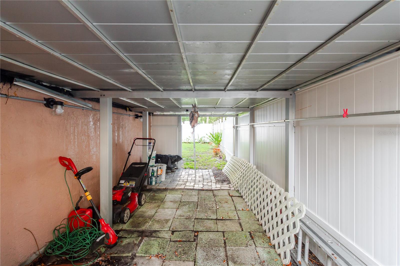 FALCON RIDGE - Residential