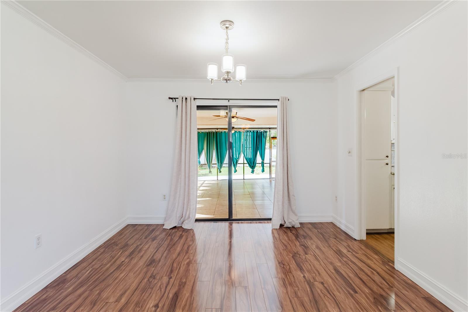 FALCON RIDGE - Residential