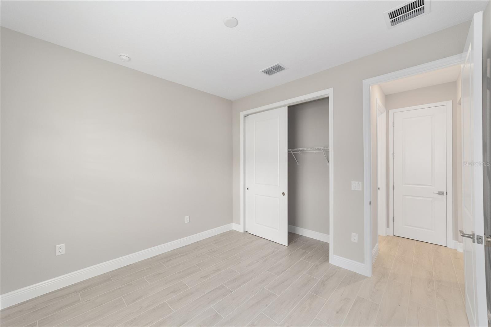 ON TOP OF THE WORLD - Residential