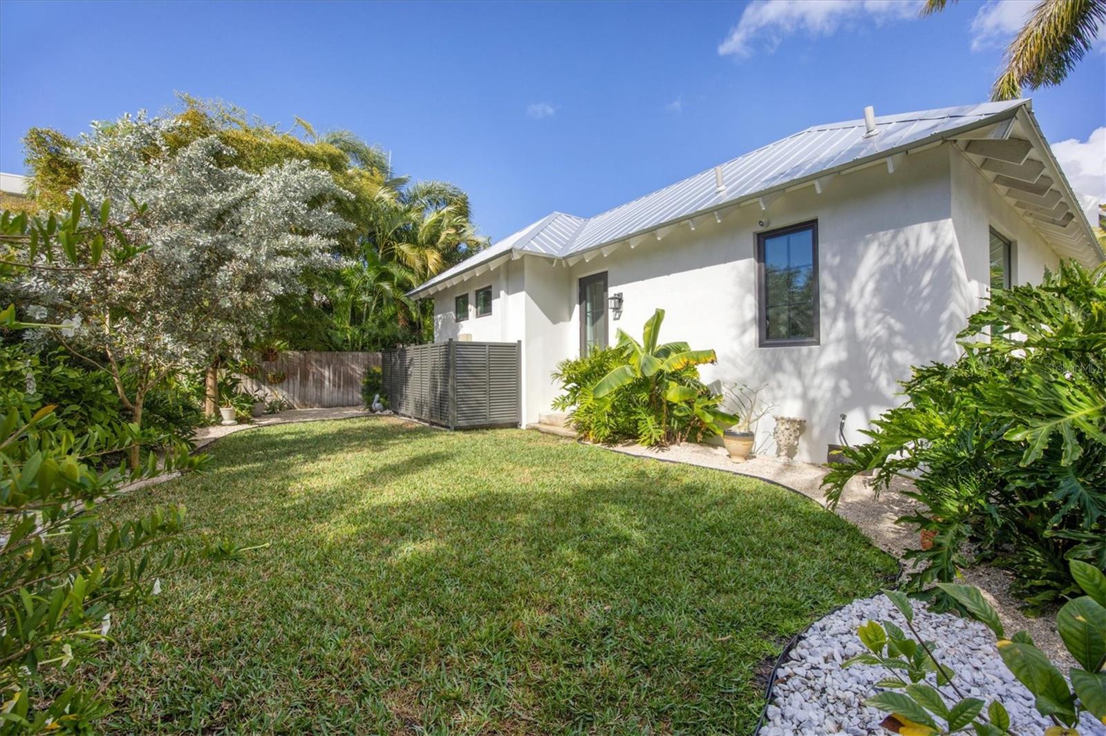 FLOYD & CAMERON SUB - Residential