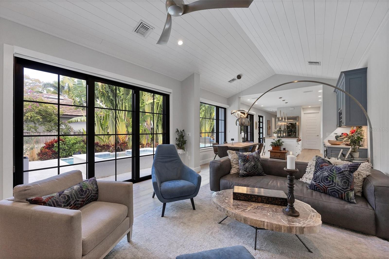 FLOYD & CAMERON SUB - Residential