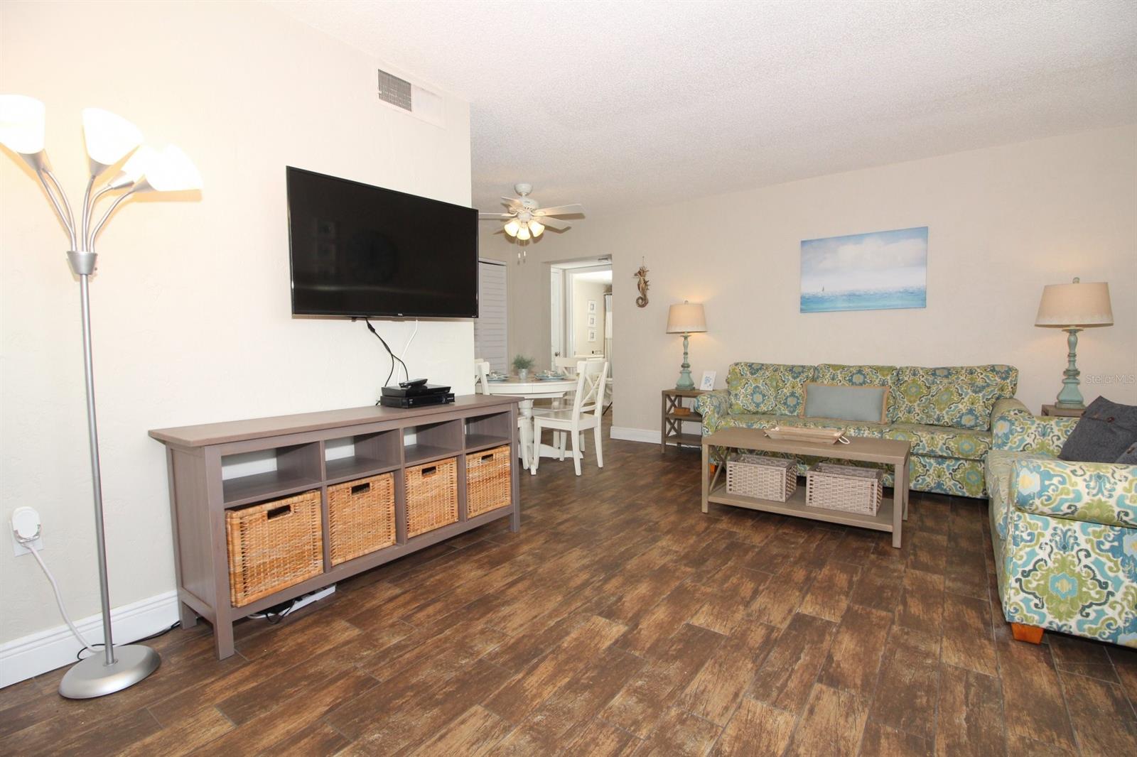 Hacienda Del Sol Condo - Residential