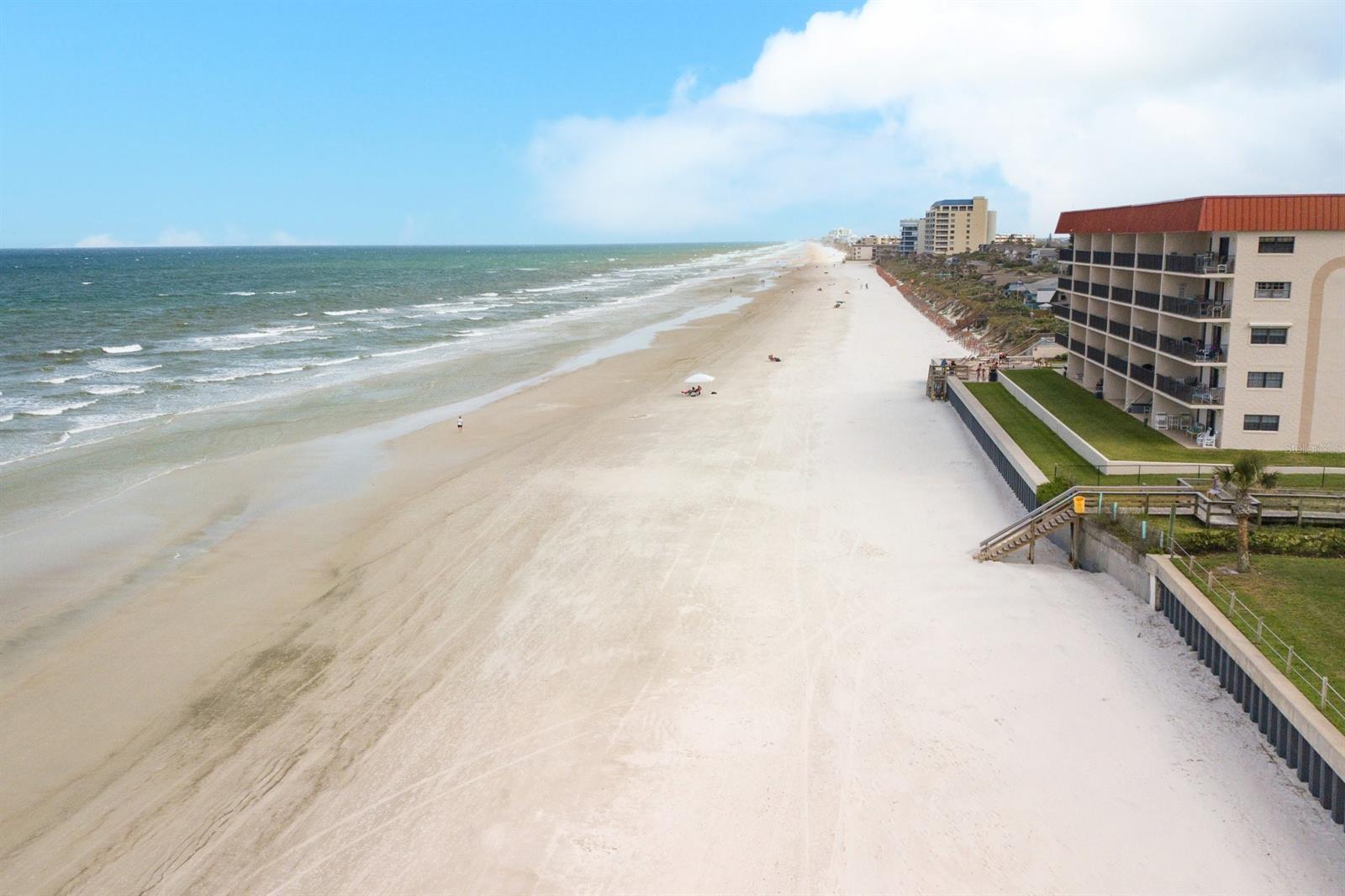 Hacienda Del Sol Condo - Residential