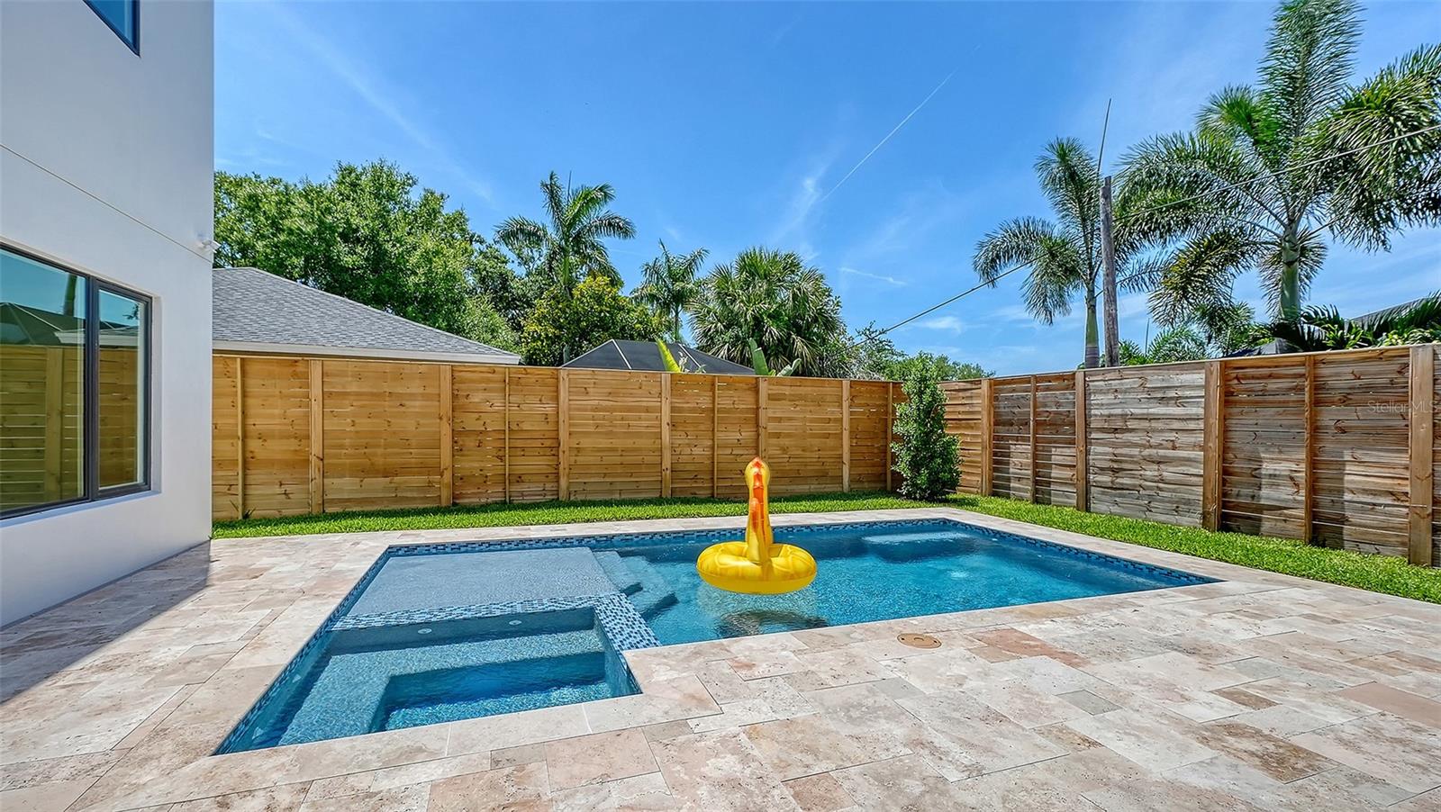 TAMIAMI TERRACE - Residential