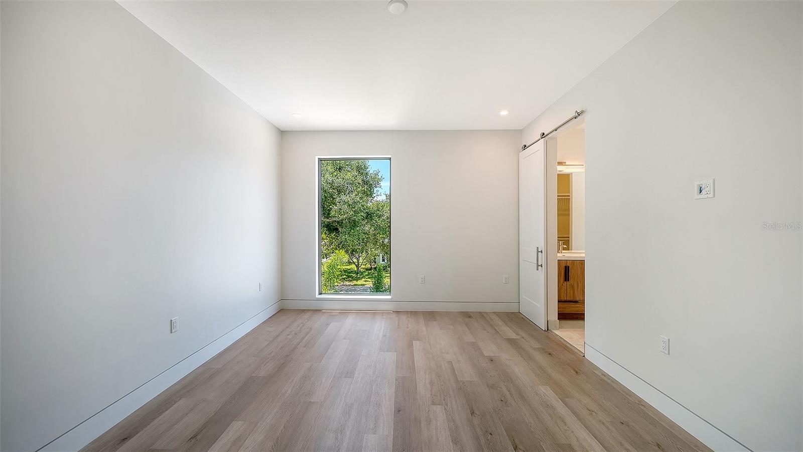 TAMIAMI TERRACE - Residential