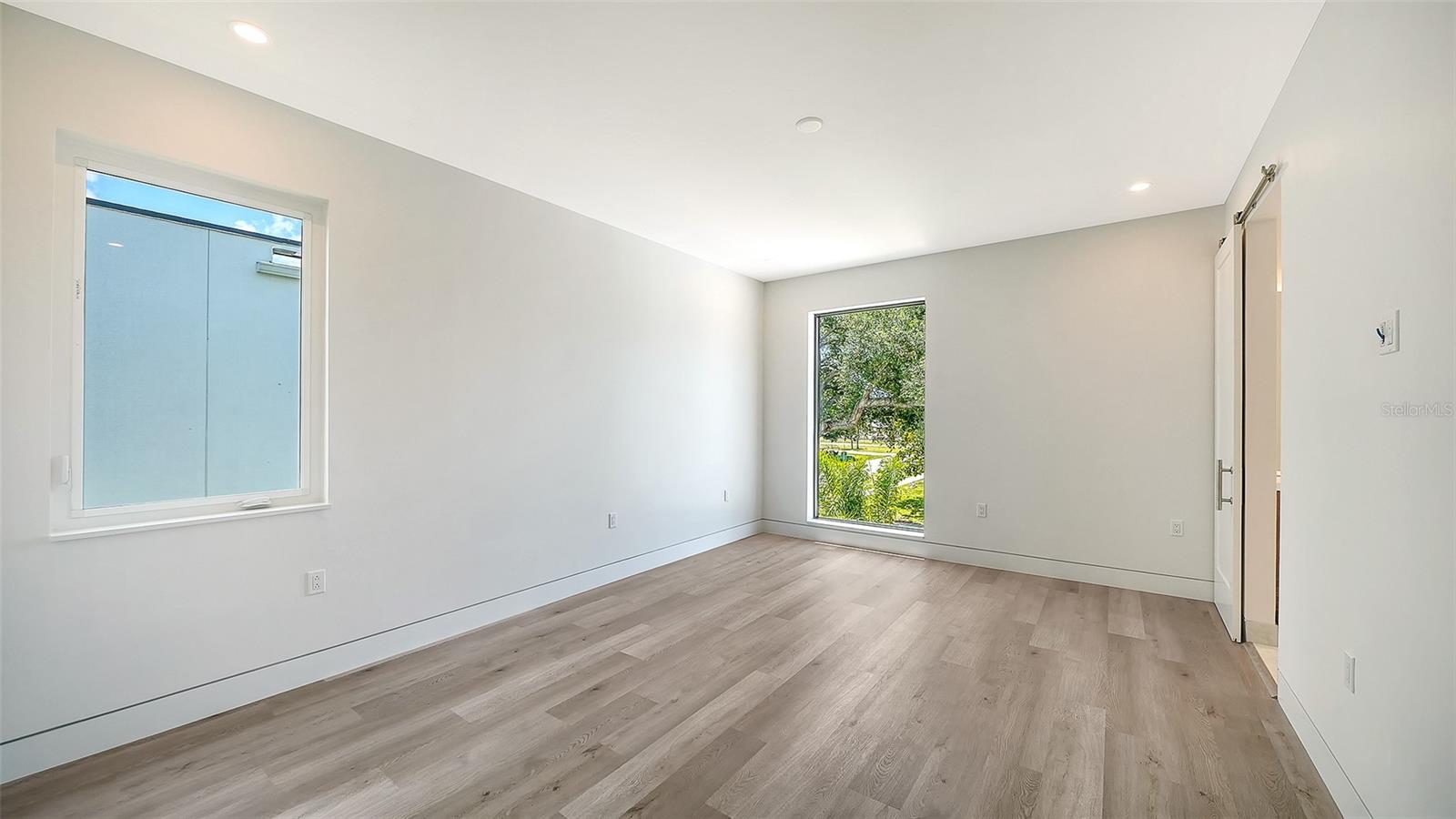 TAMIAMI TERRACE - Residential