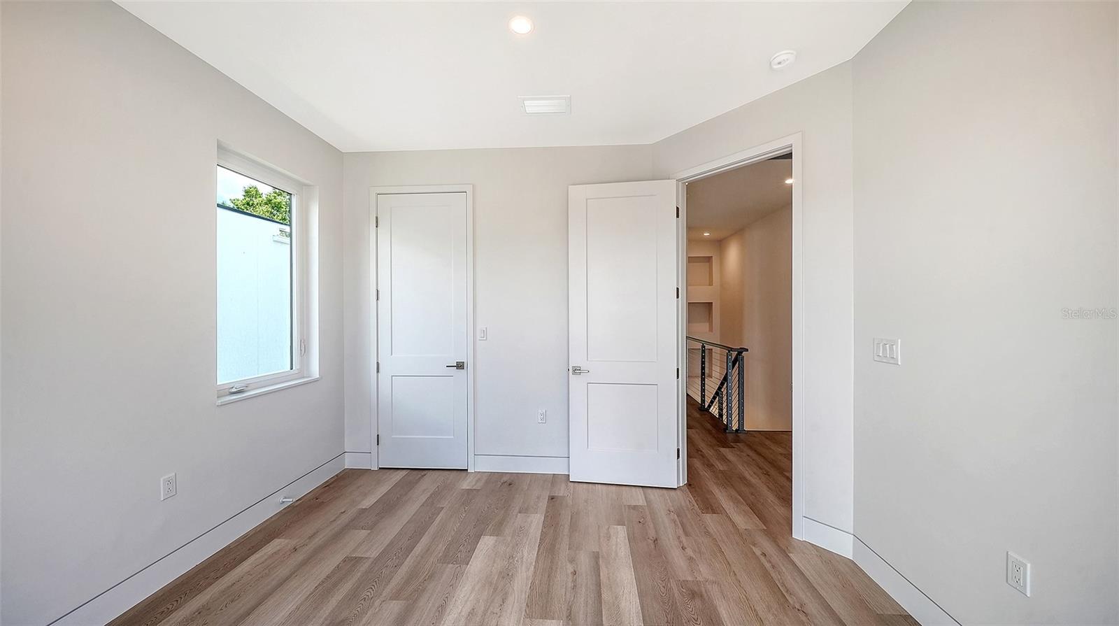 TAMIAMI TERRACE - Residential