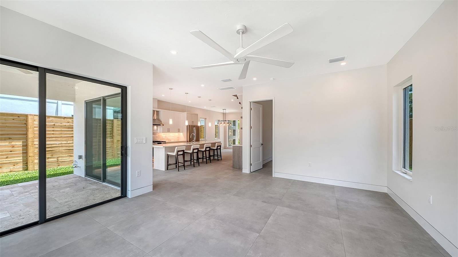 TAMIAMI TERRACE - Residential