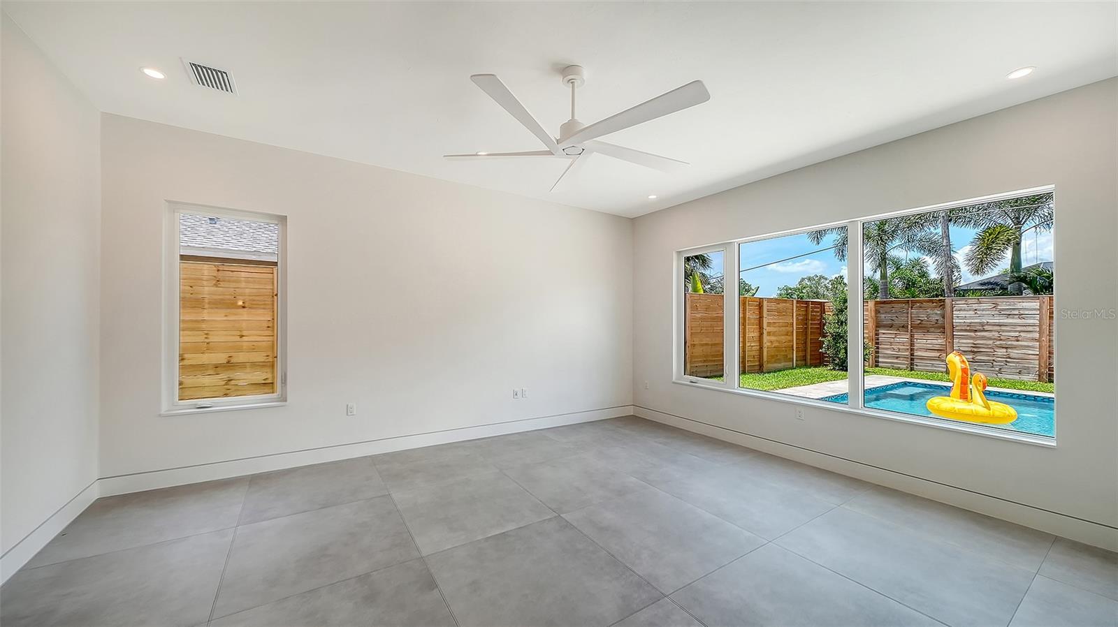 TAMIAMI TERRACE - Residential