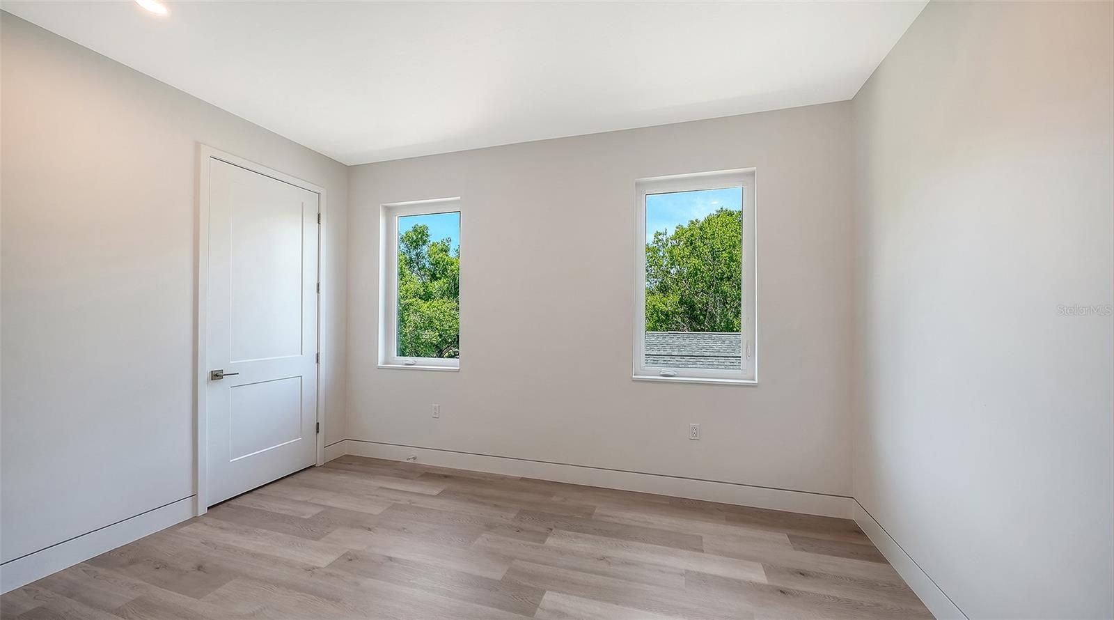 TAMIAMI TERRACE - Residential