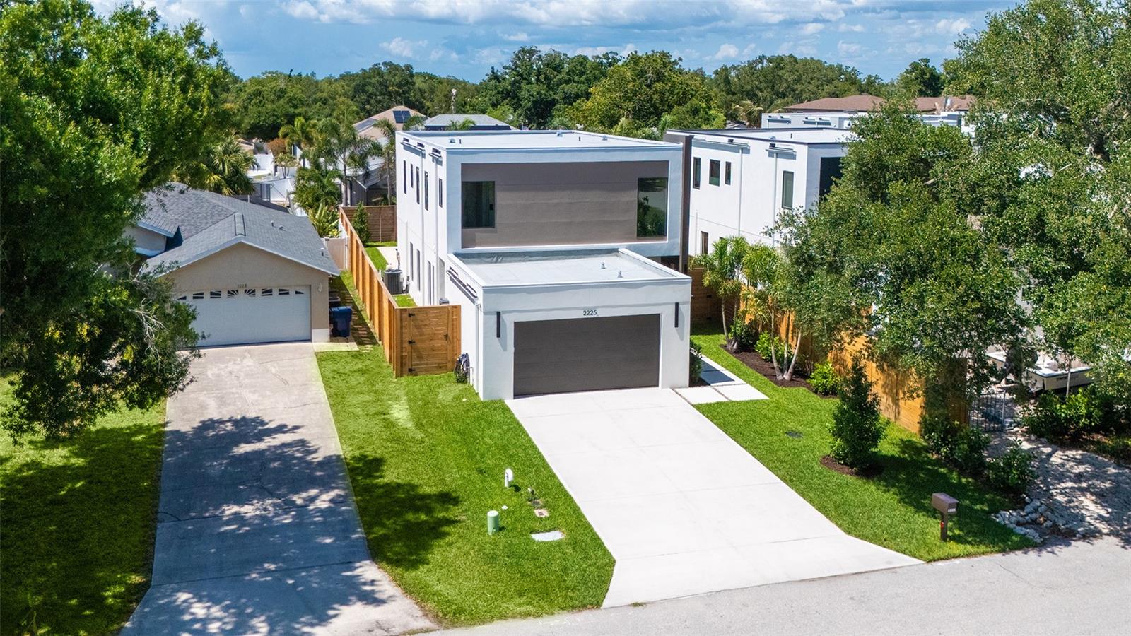 2225 FLORINDA STREET