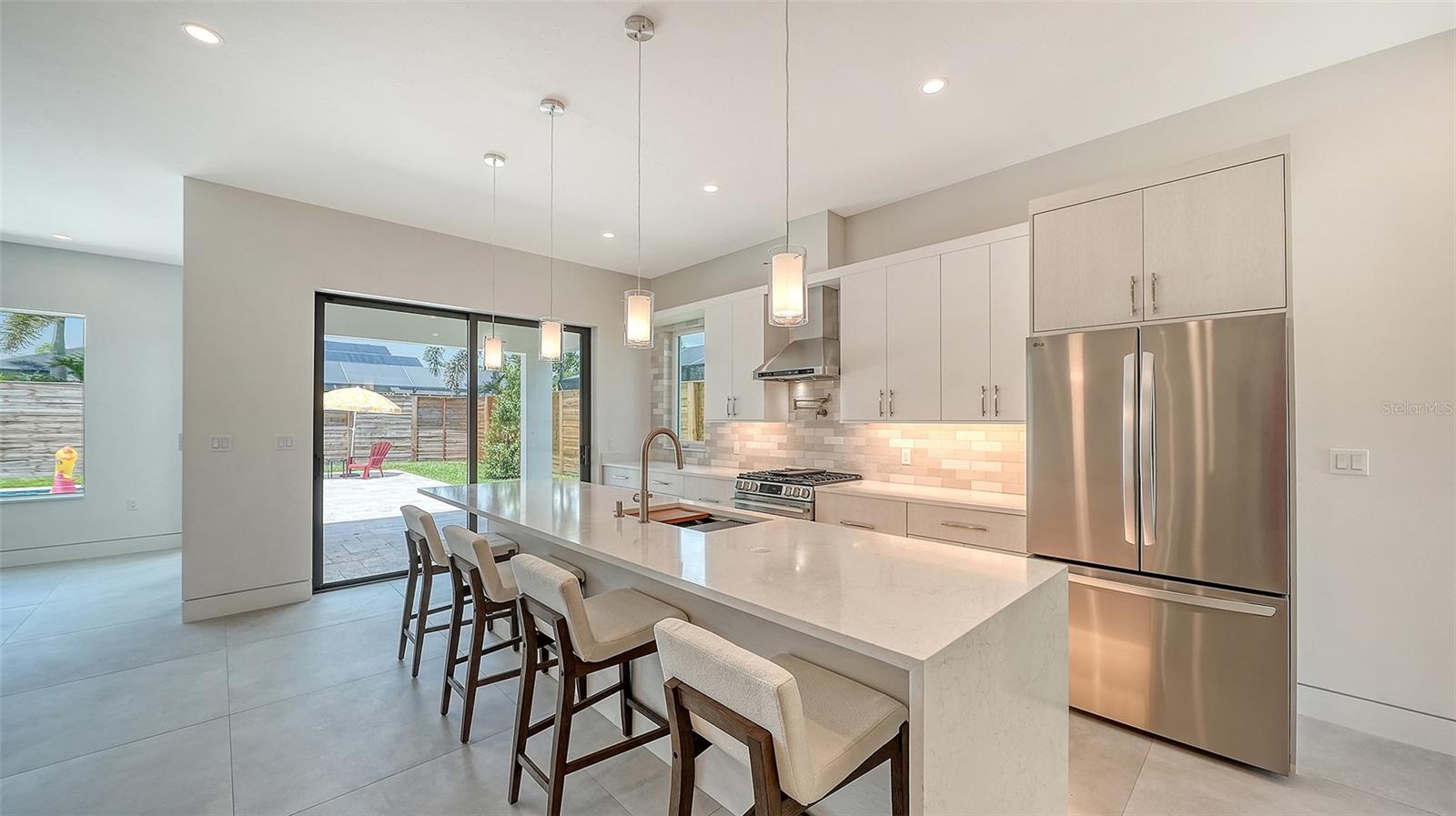 TAMIAMI TERRACE - Residential