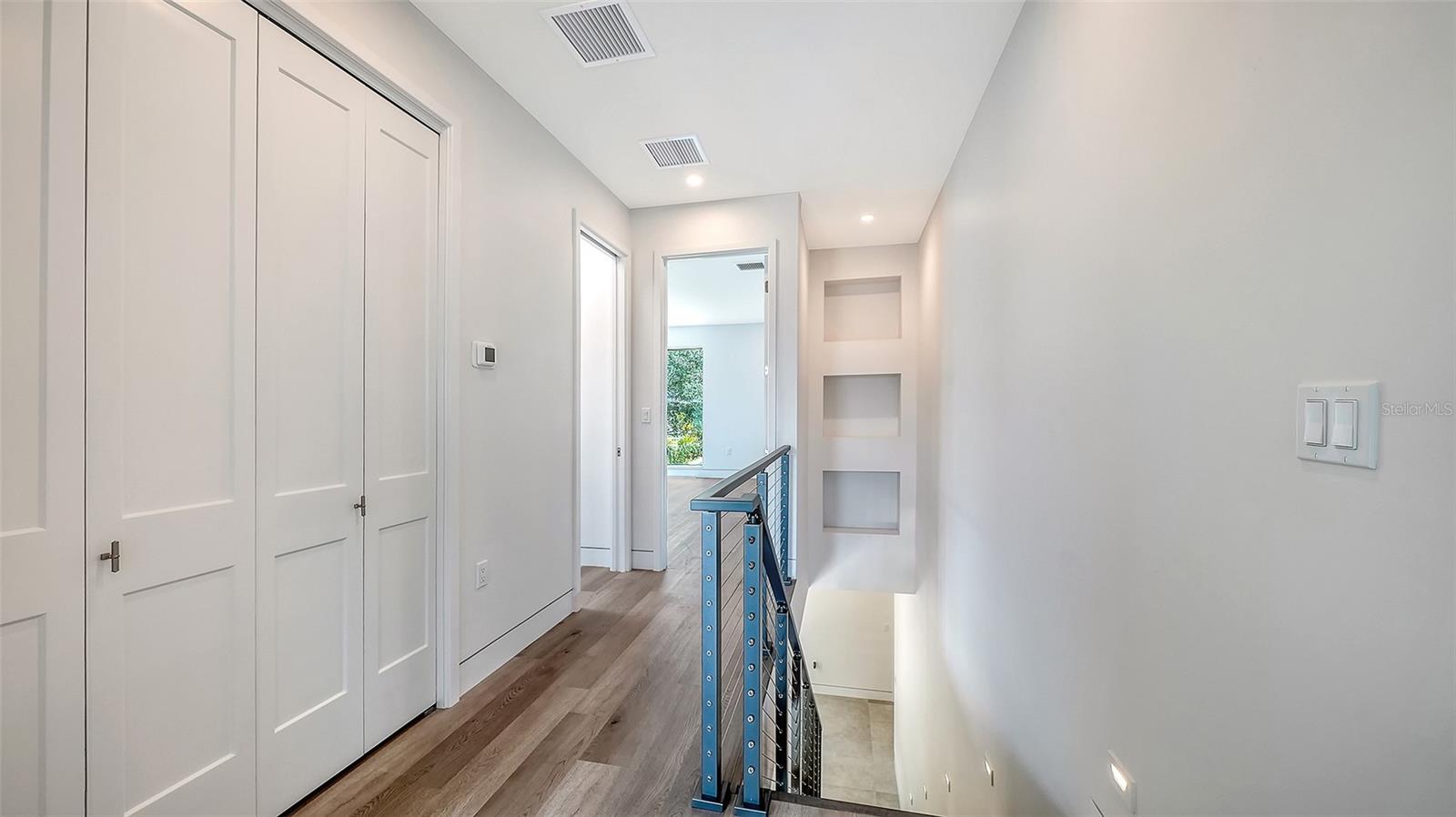 TAMIAMI TERRACE - Residential