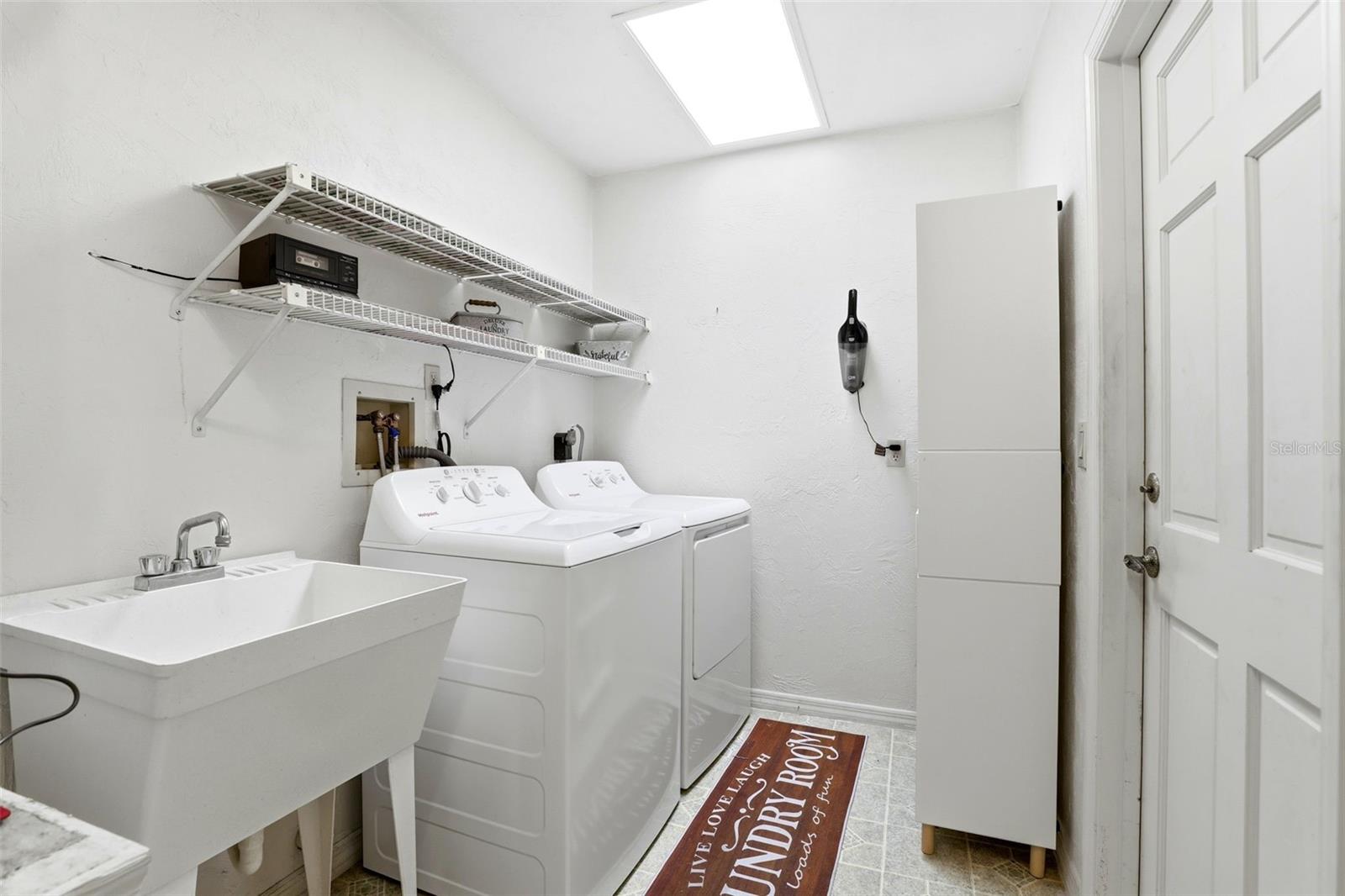 DELTONA LAKES UNIT 8 - Residential