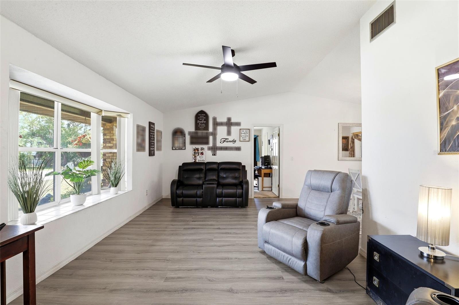 DELTONA LAKES UNIT 8 - Residential