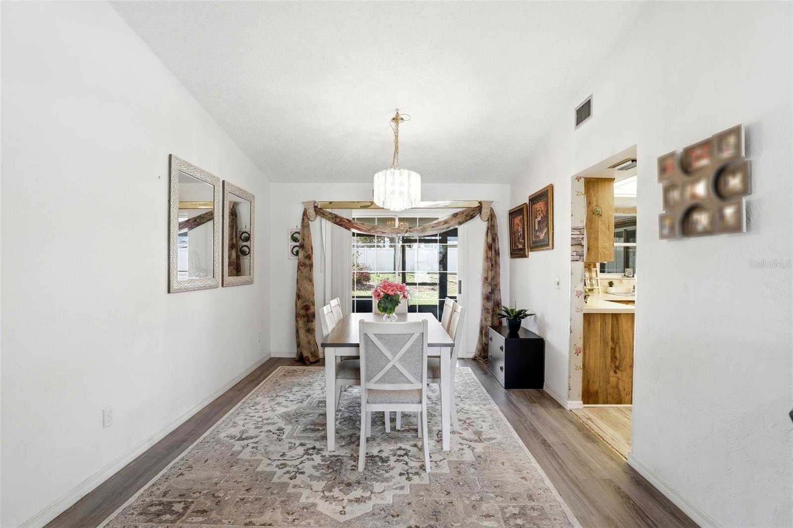 DELTONA LAKES UNIT 8 - Residential