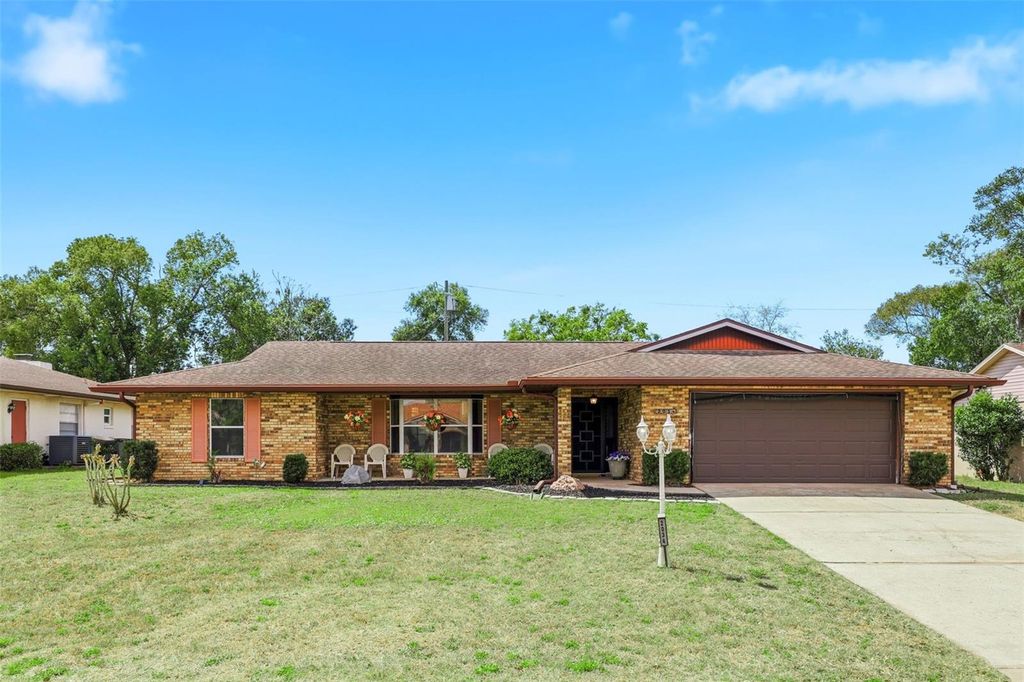 Photo of 2034 Claremont Drive, Deltona, FL 32725 (MLS # O6388948)