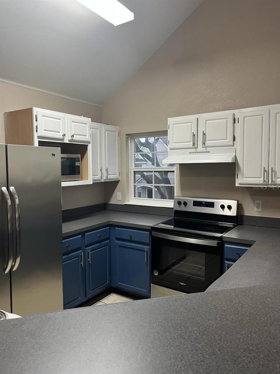 HAMPTONS/METROWEST - Residential Lease